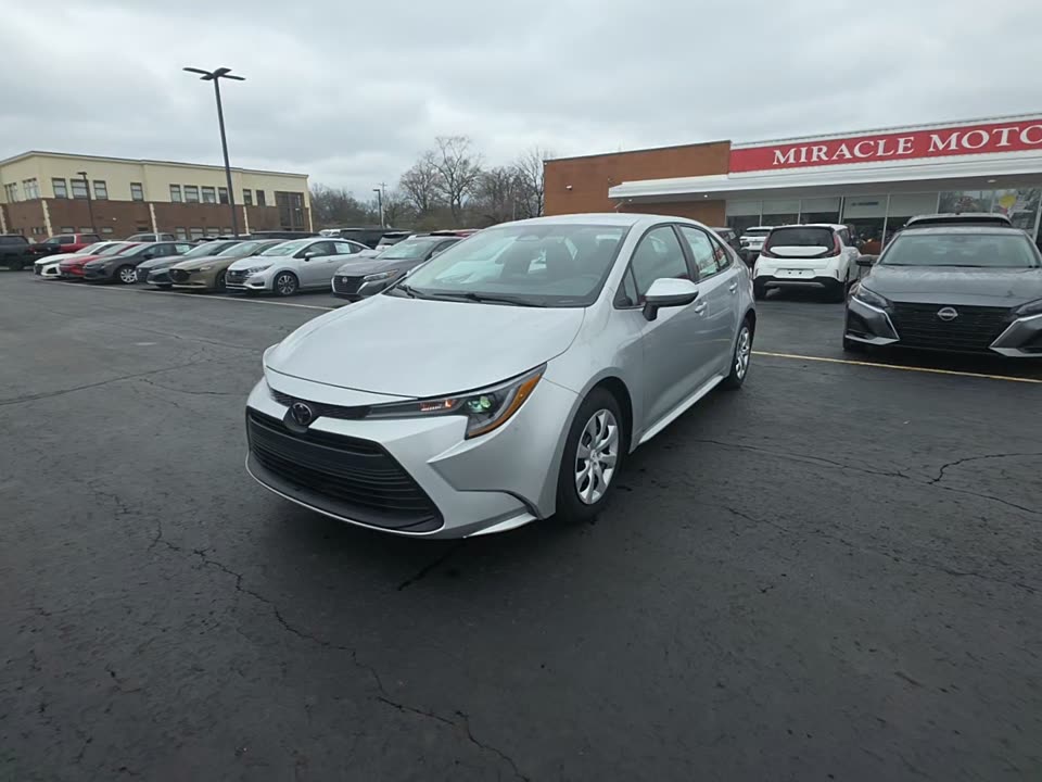 2025 Toyota Corolla LE FWD