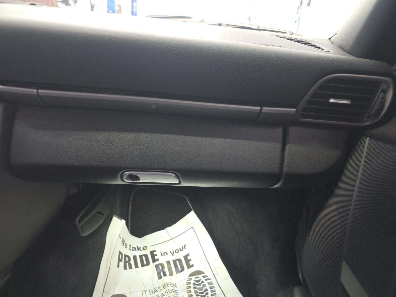 2006 Porsche 911 Carrera RWD