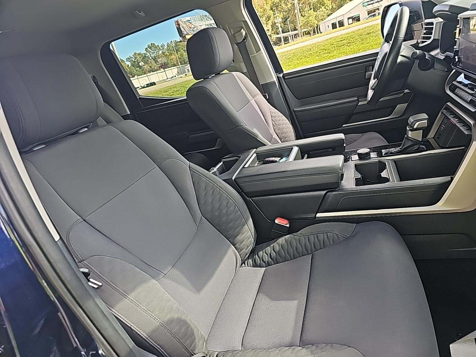 2022 Toyota Tundra SR5 RWD