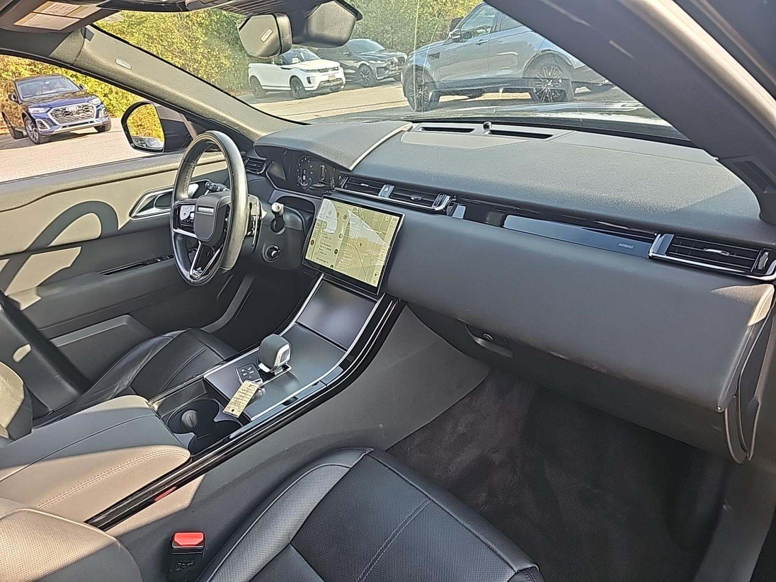 2025 Land Rover Range Rover Velar Dynamic SE AWD