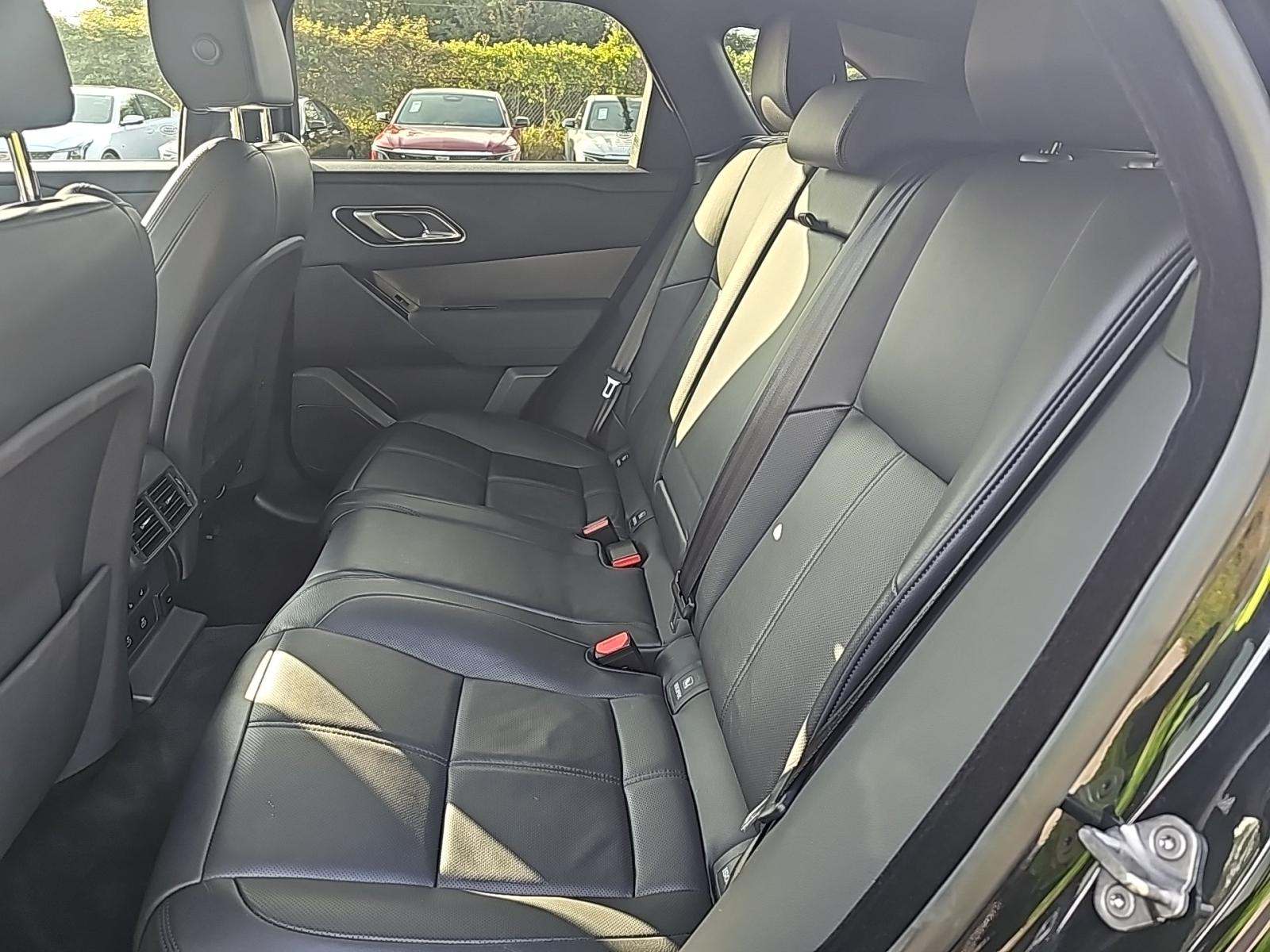 2025 Land Rover Range Rover Velar Dynamic SE AWD