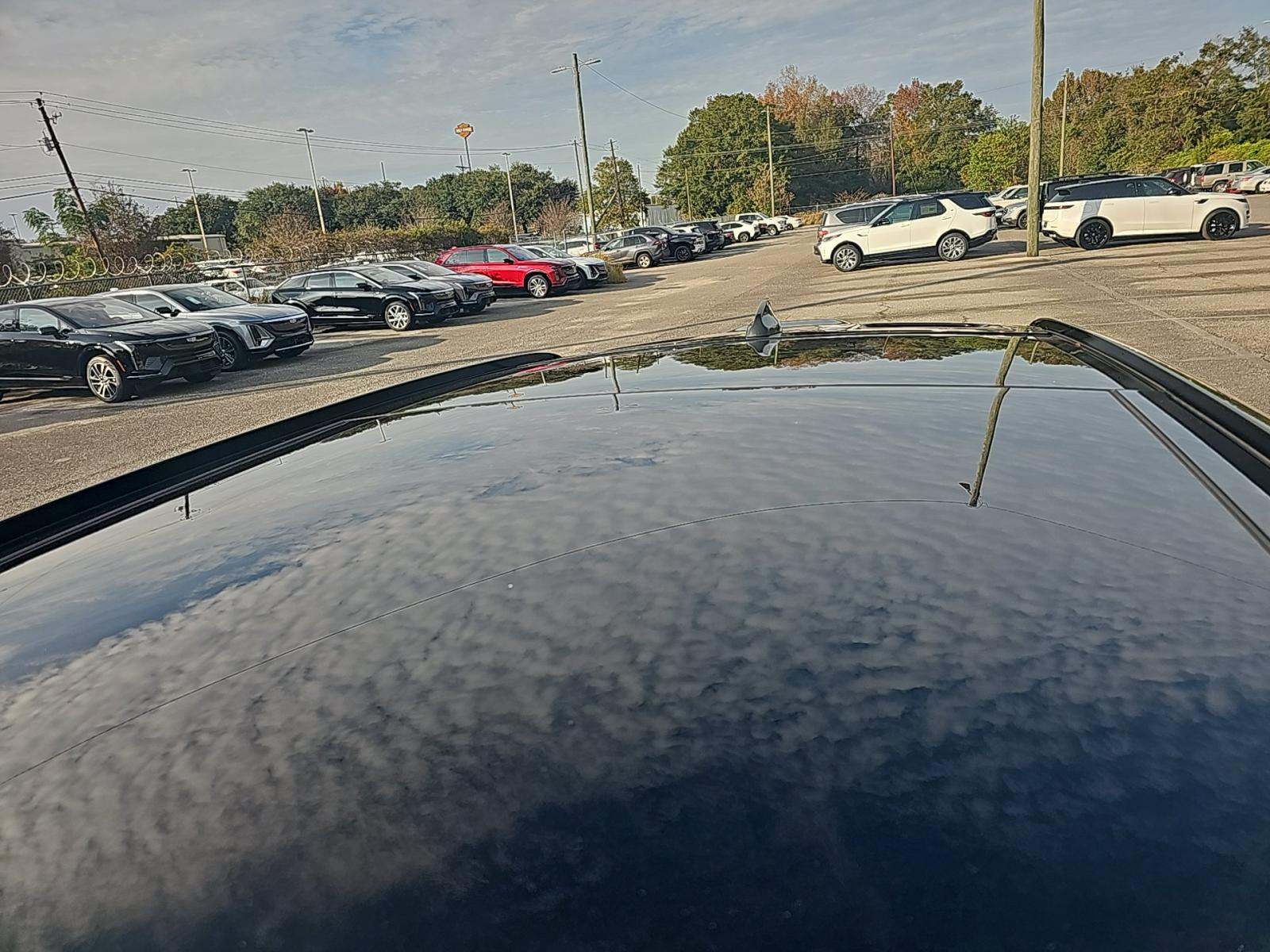 2025 Land Rover Range Rover Velar Dynamic SE AWD