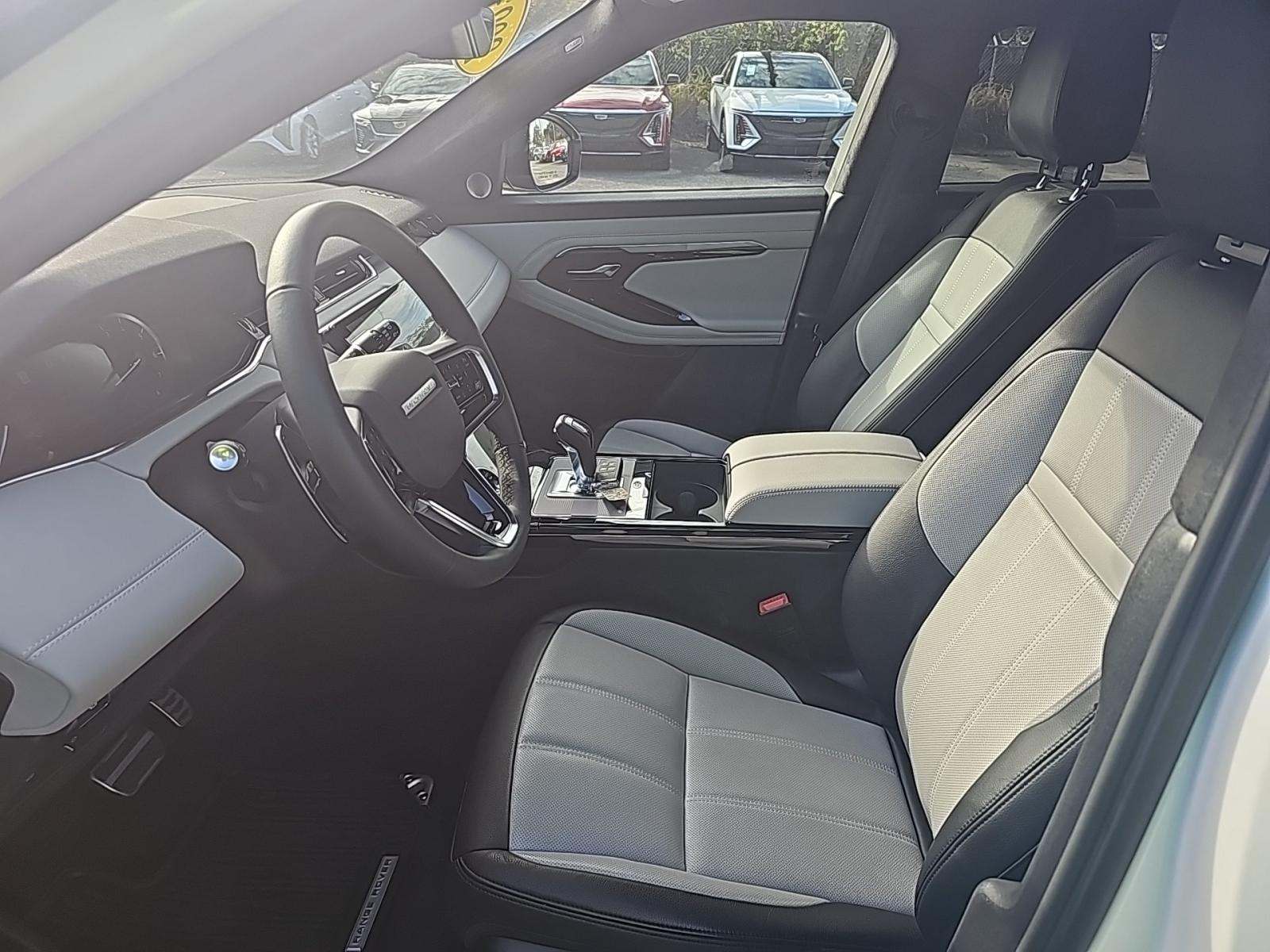 2023 Land Rover Range Rover Evoque R-Dynamic SE AWD