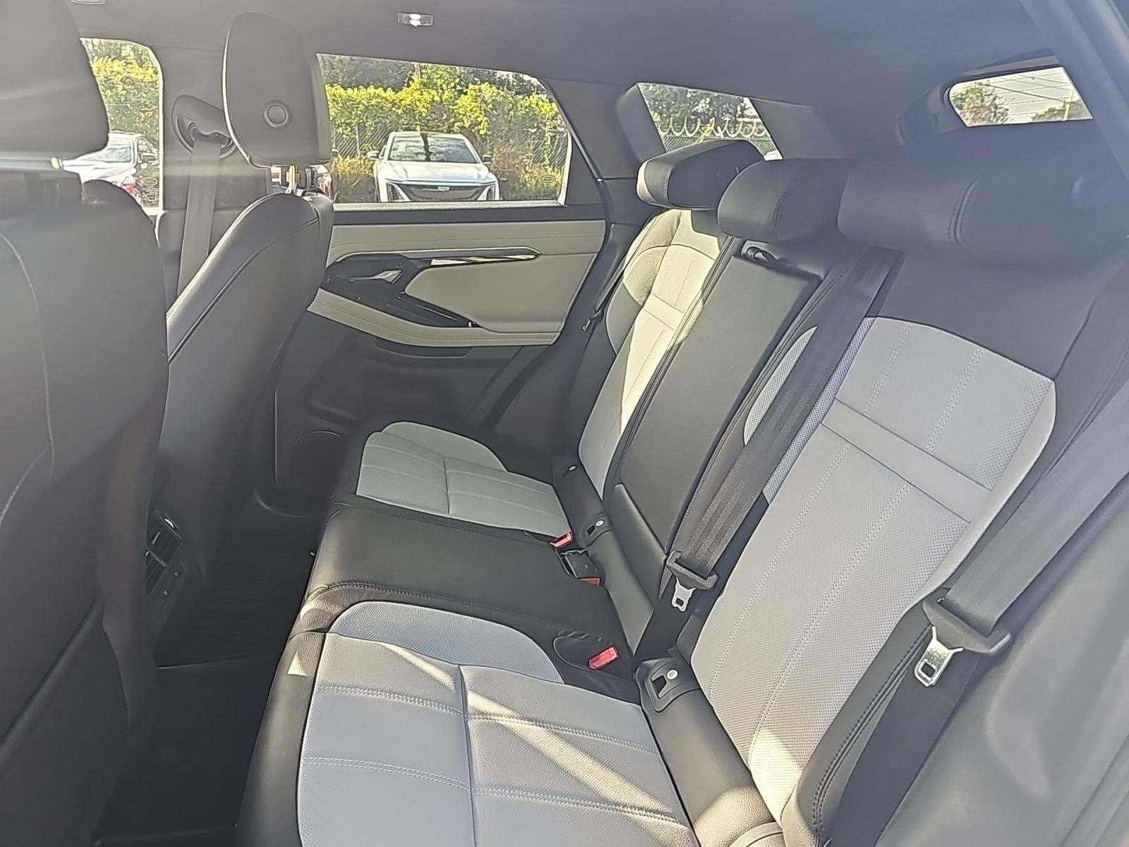 2023 Land Rover Range Rover Evoque R-Dynamic SE AWD