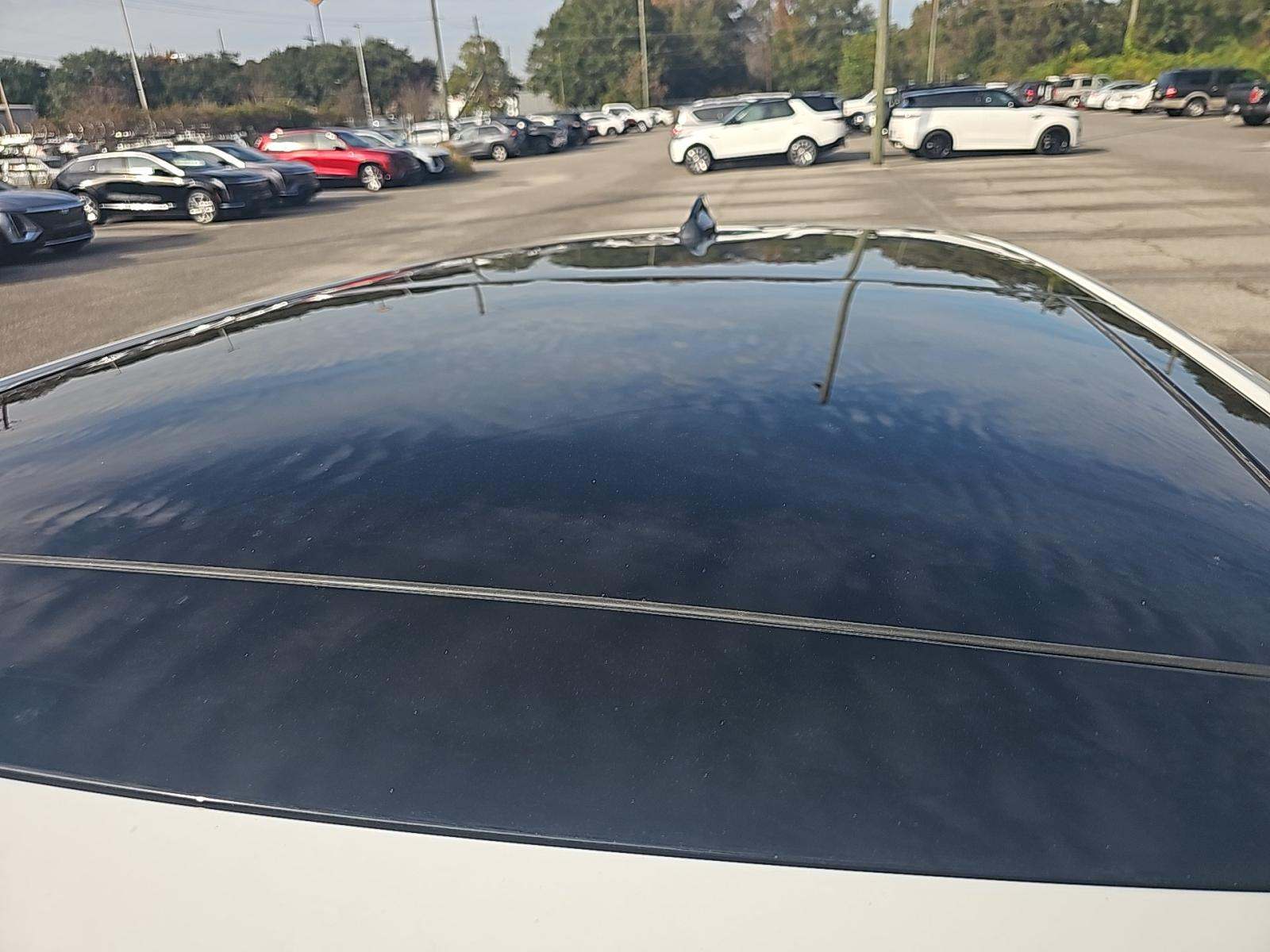 2023 Land Rover Range Rover Evoque R-Dynamic SE AWD