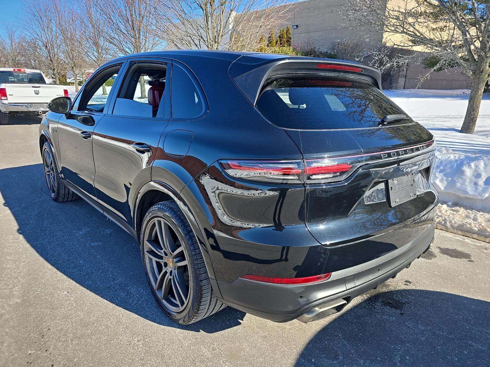 2023 Porsche Cayenne E-Hybrid AWD