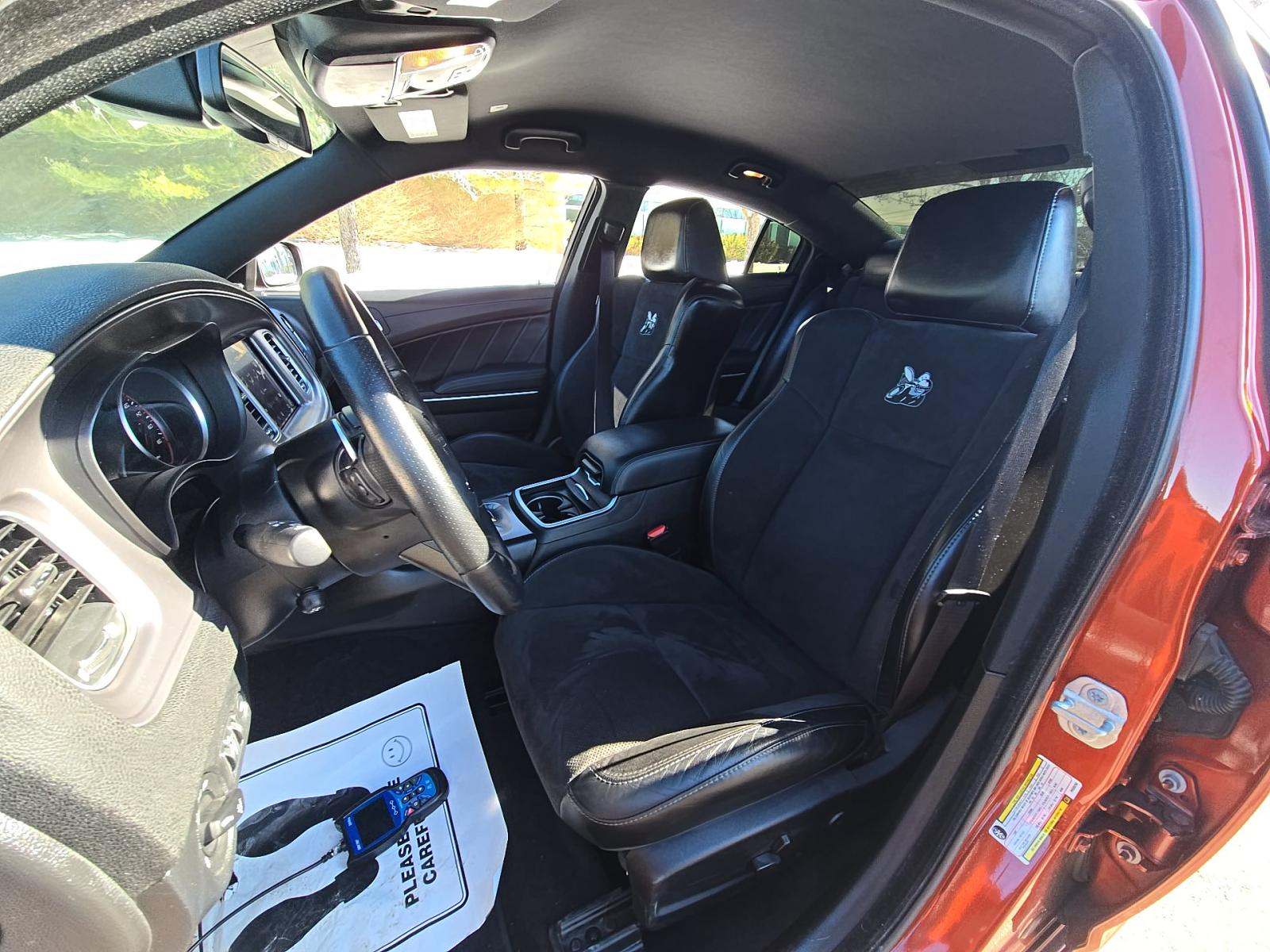 DODGE CHALLENGER - 6