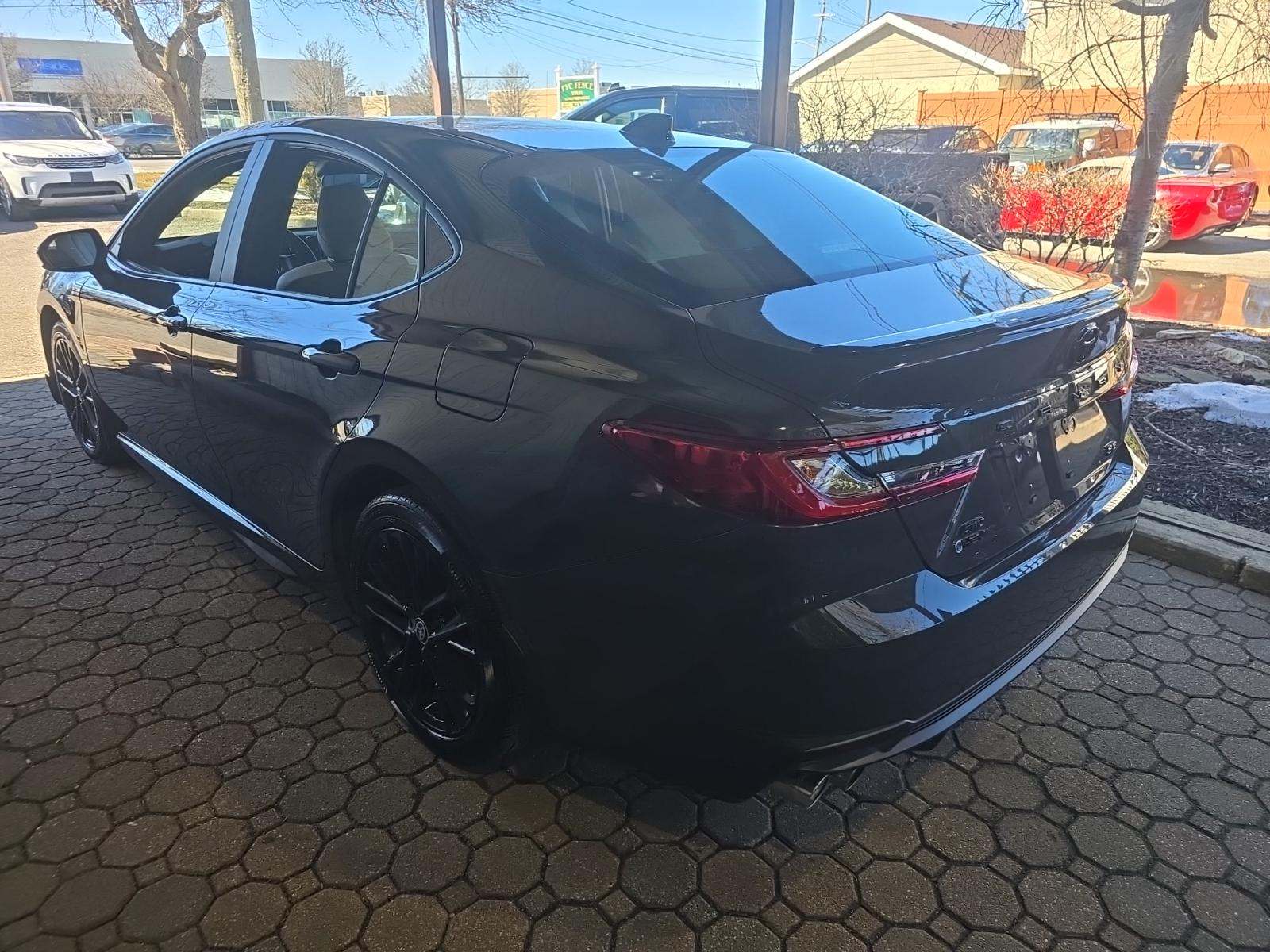 2025 Toyota Camry SE AWD