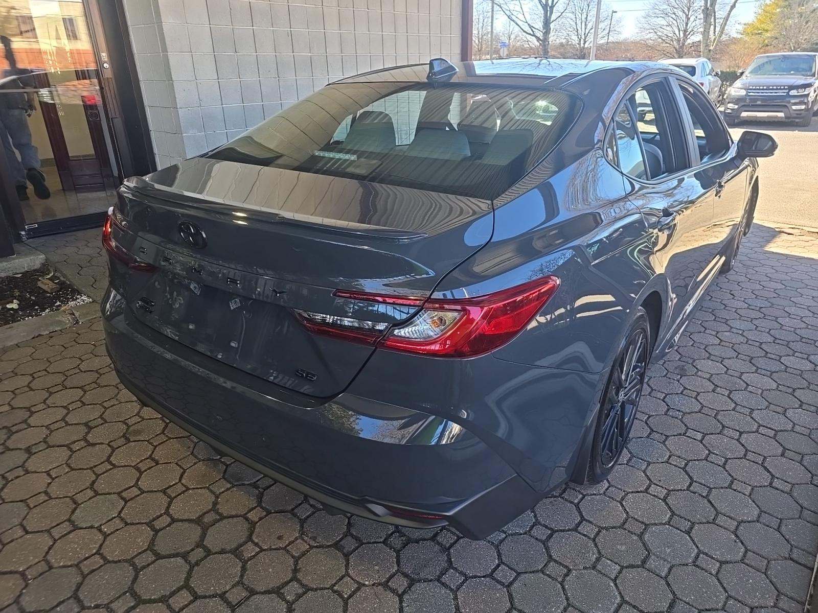 2025 Toyota Camry SE AWD
