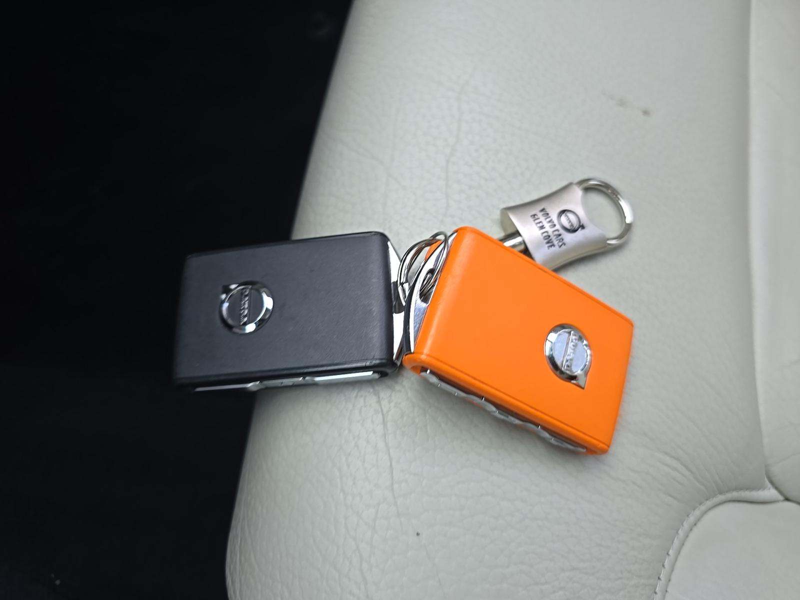 2022 Volvo S60 B5 Momentum AWD