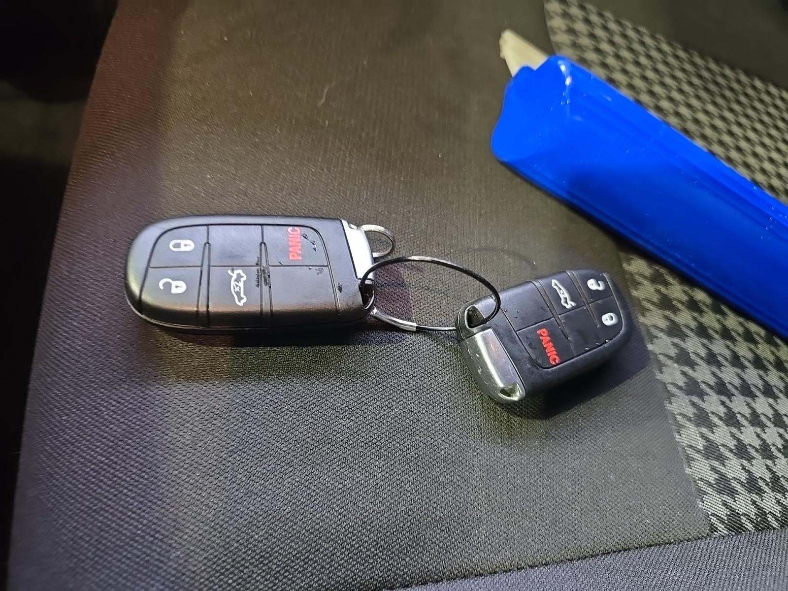 DODGE CHALLENGER - 8