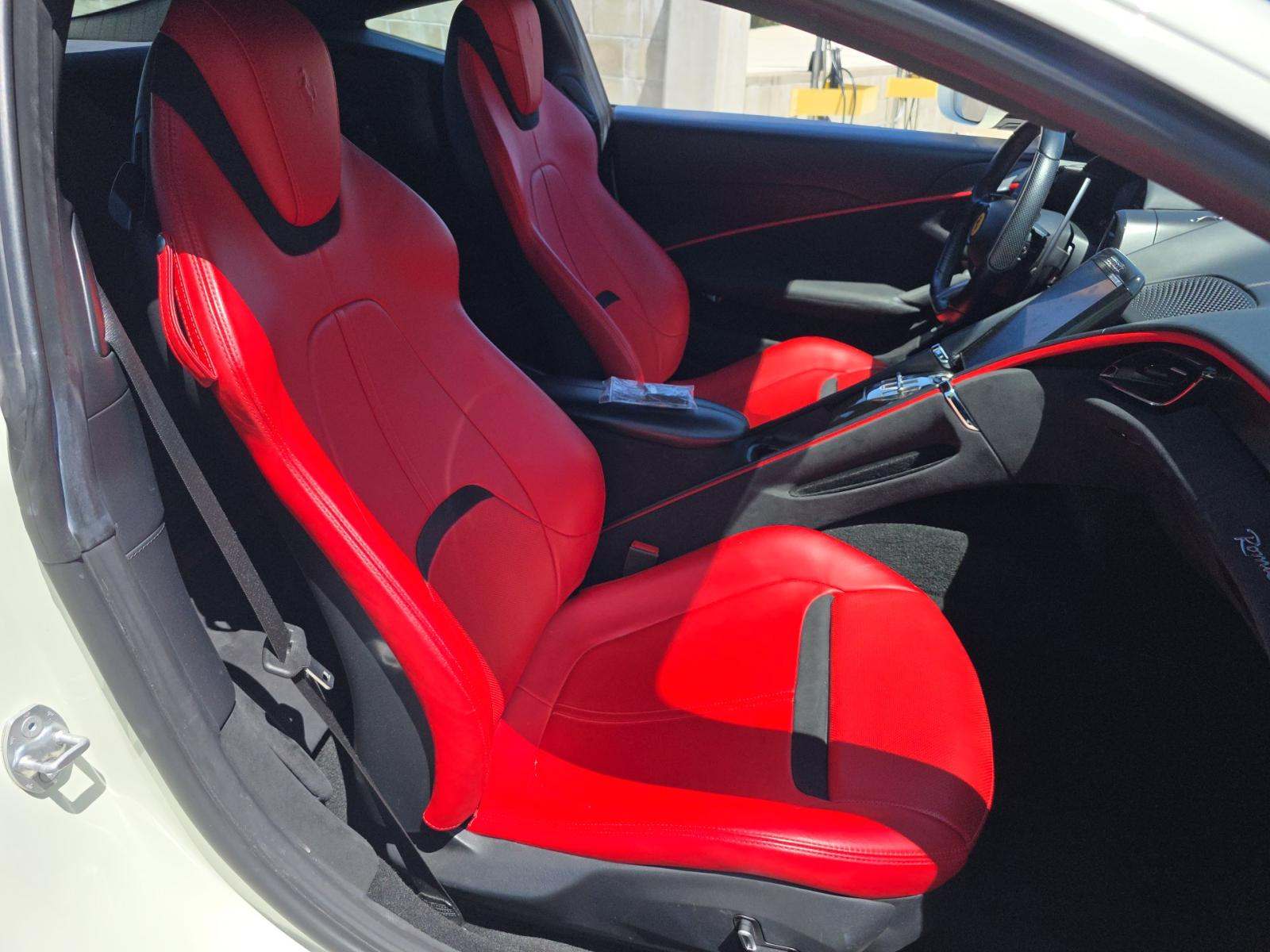 2021 Ferrari Roma Base RWD