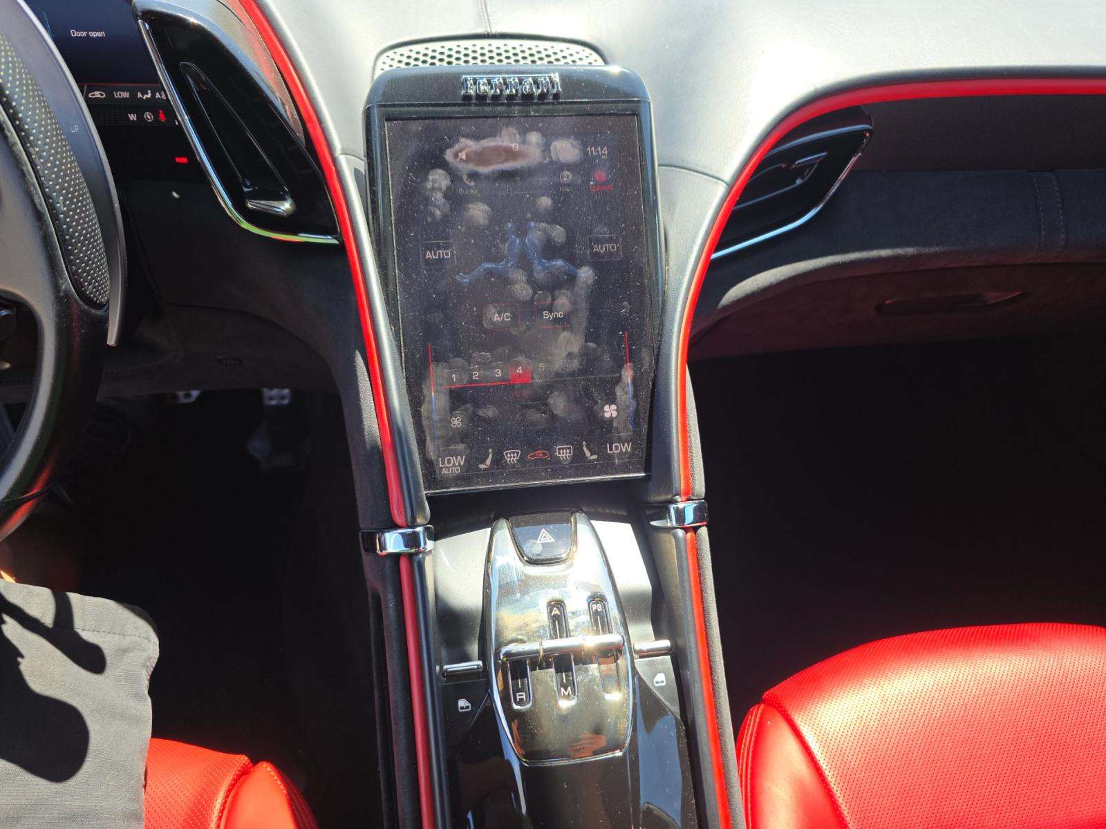 2021 Ferrari Roma Base RWD
