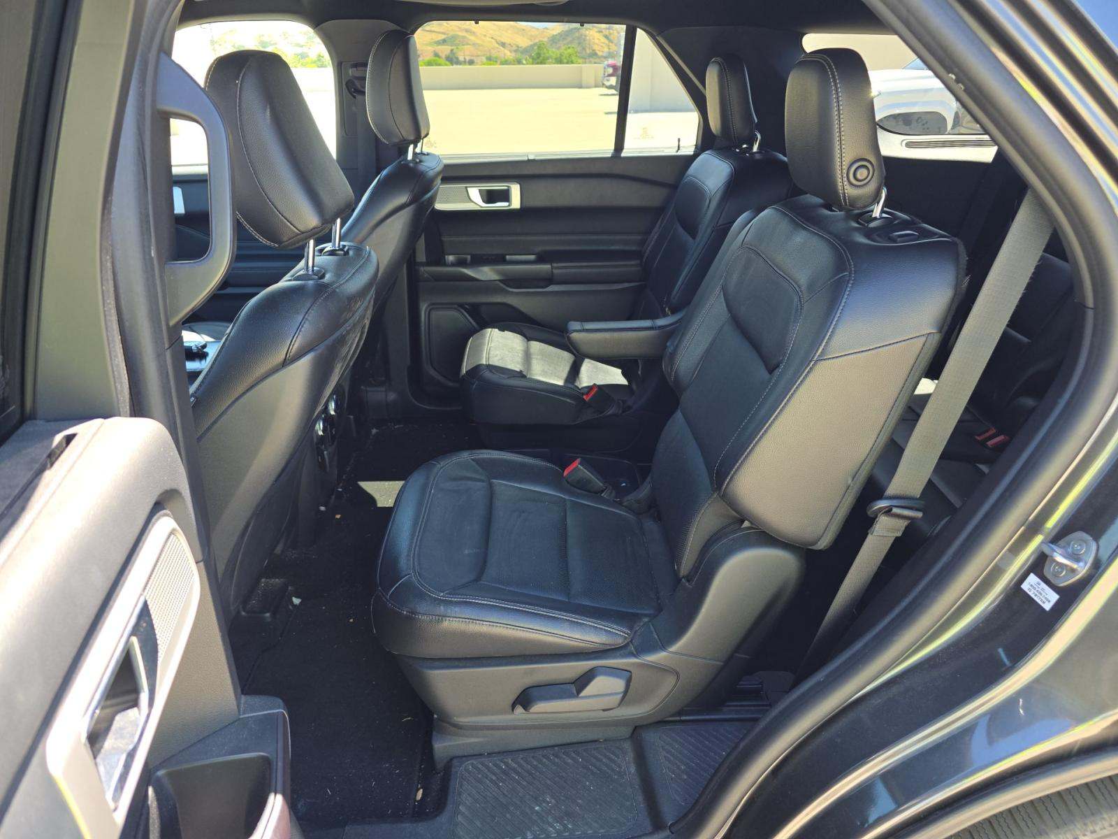 FORD EXPLORER - 9