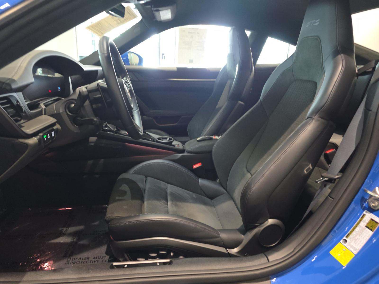 2025 Porsche 911 Carrera GTS RWD