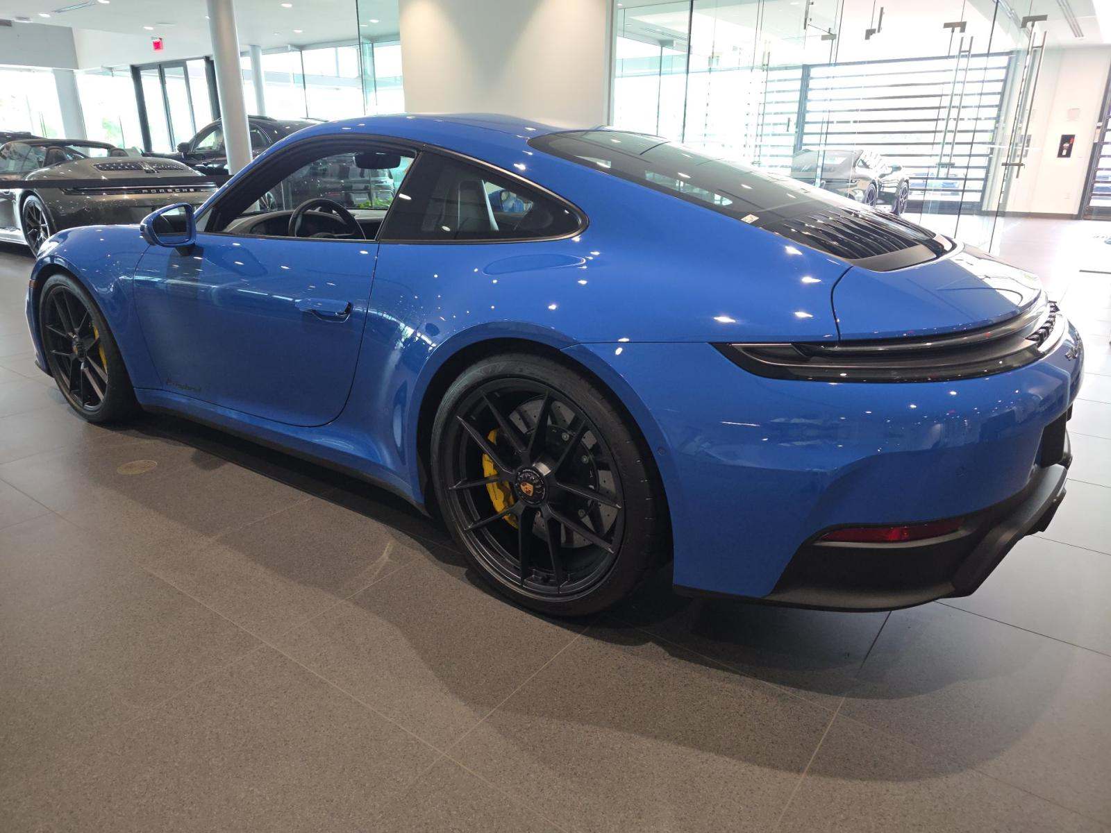 2025 Porsche 911 Carrera GTS RWD