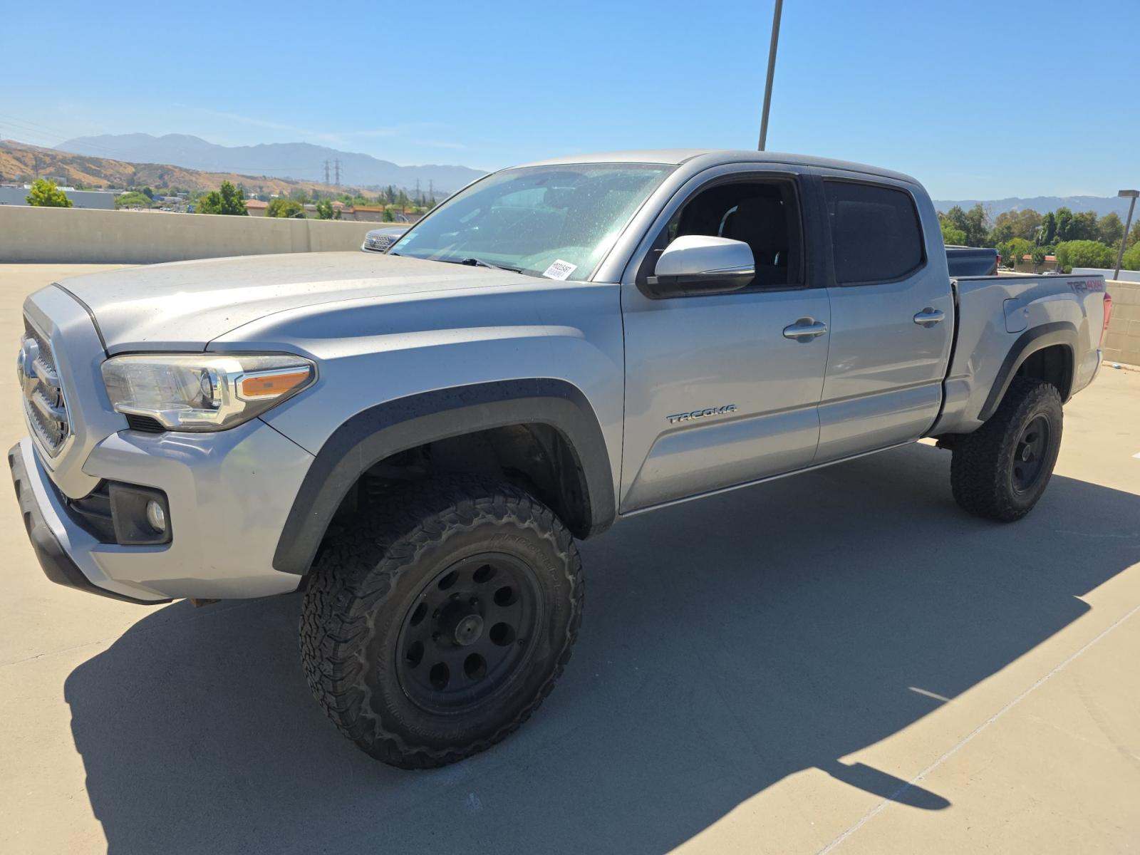 2017 Toyota Tacoma TRD Off-Road AWD