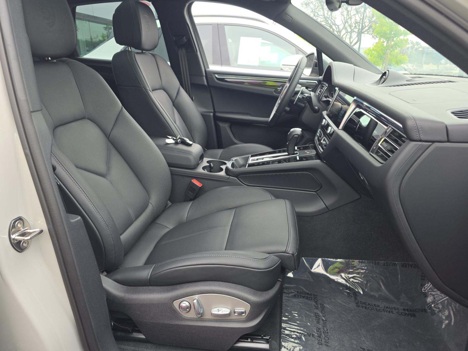 2026 Porsche Macan T AWD