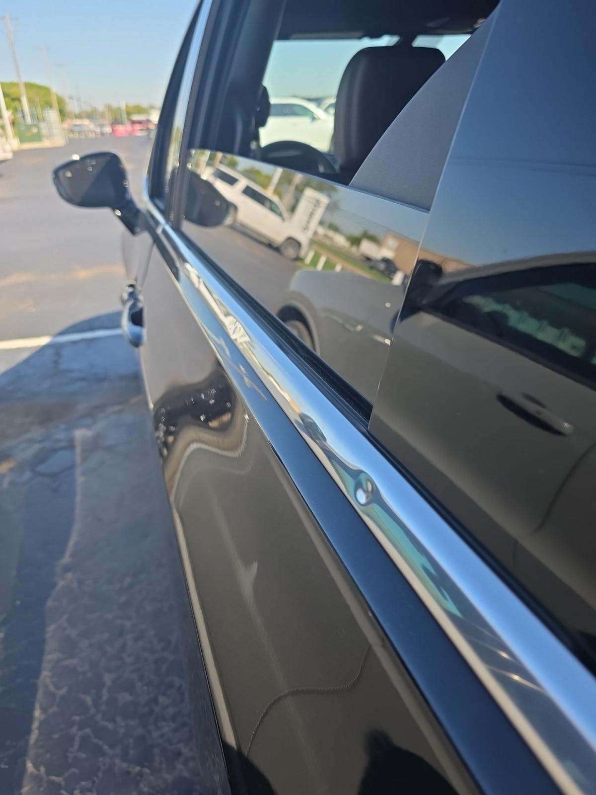 2025 Chrysler Pacifica Select FWD