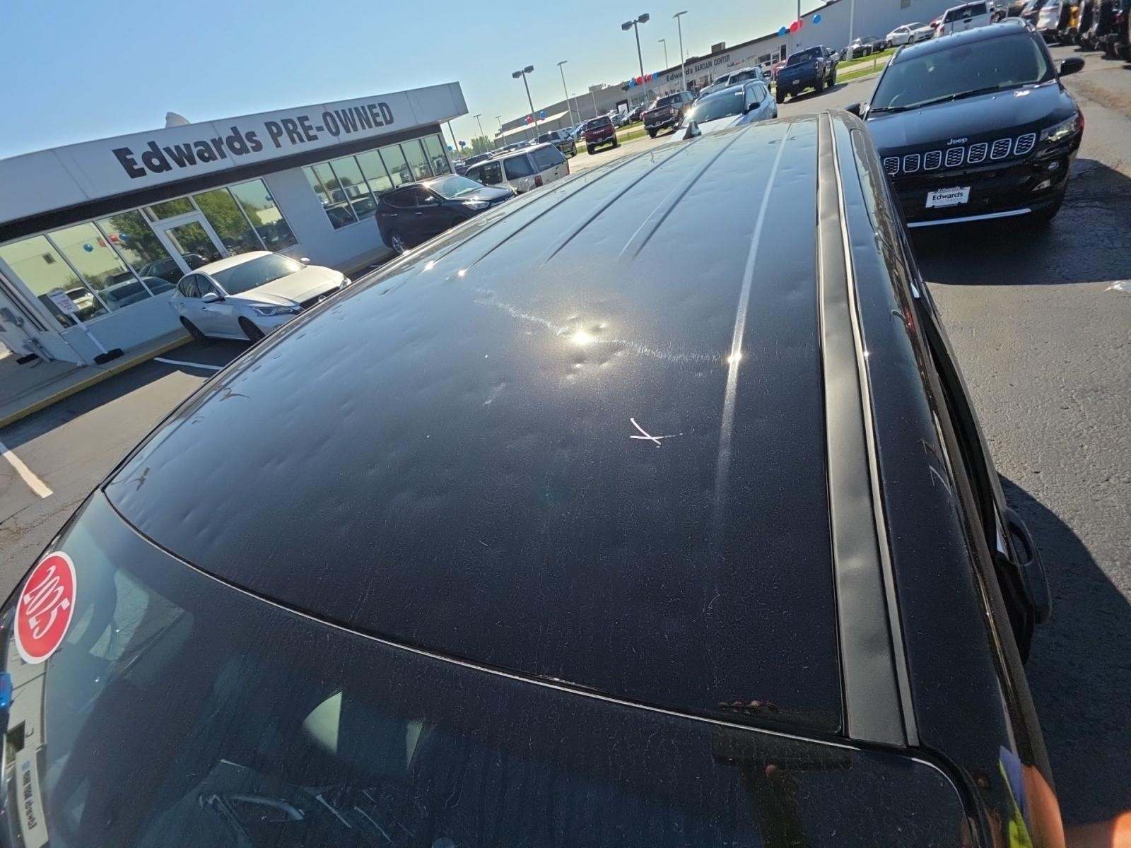 2025 Chrysler Pacifica Select FWD