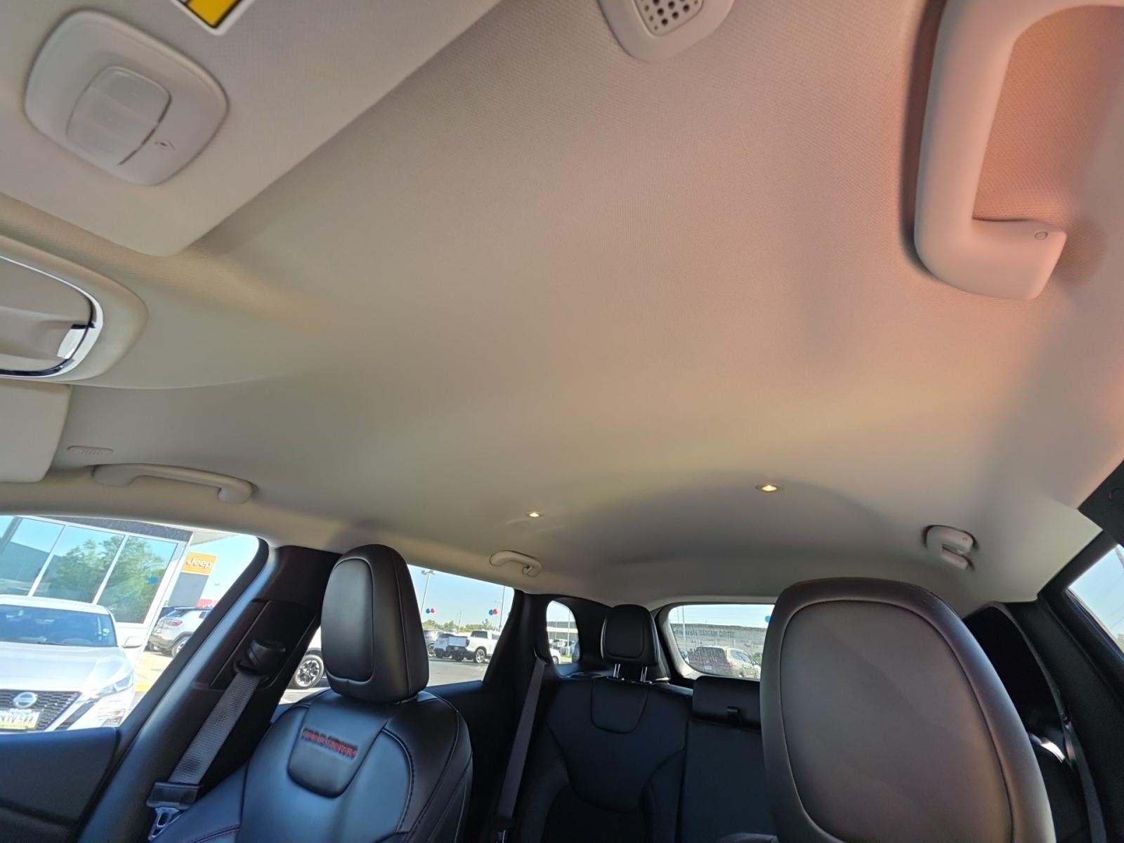 2022 Jeep Cherokee Trailhawk AWD