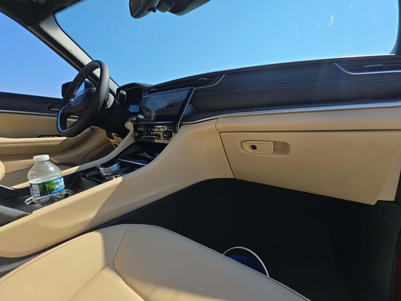 2024 Jeep Grand Cherokee Limited AWD