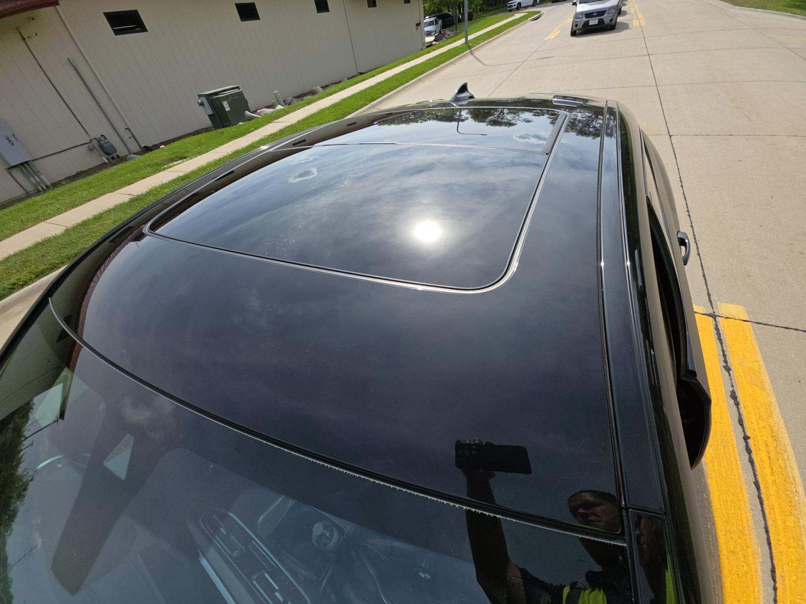 2022 BMW X6 xDrive40i AWD