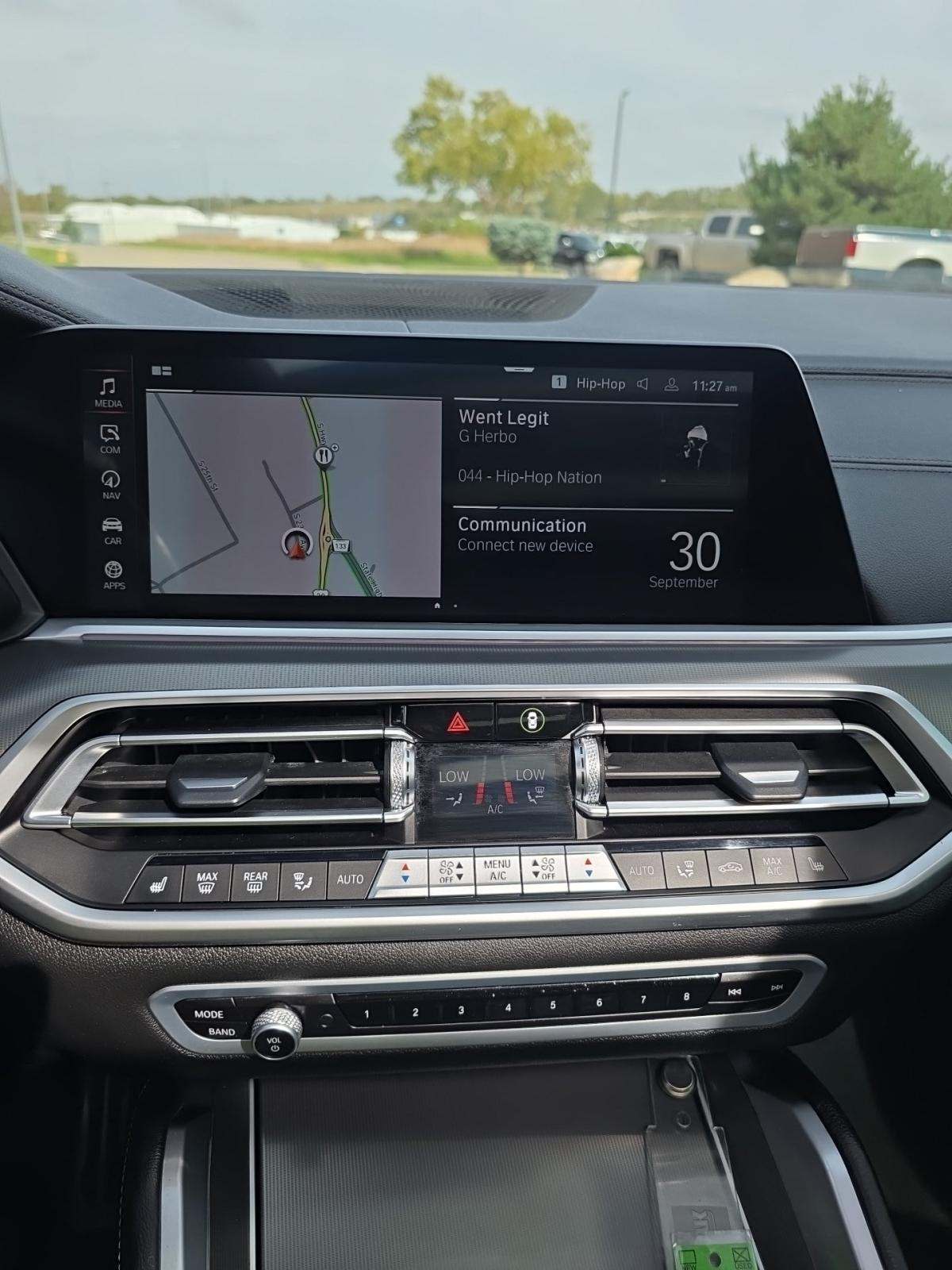 2022 BMW X6 xDrive40i AWD