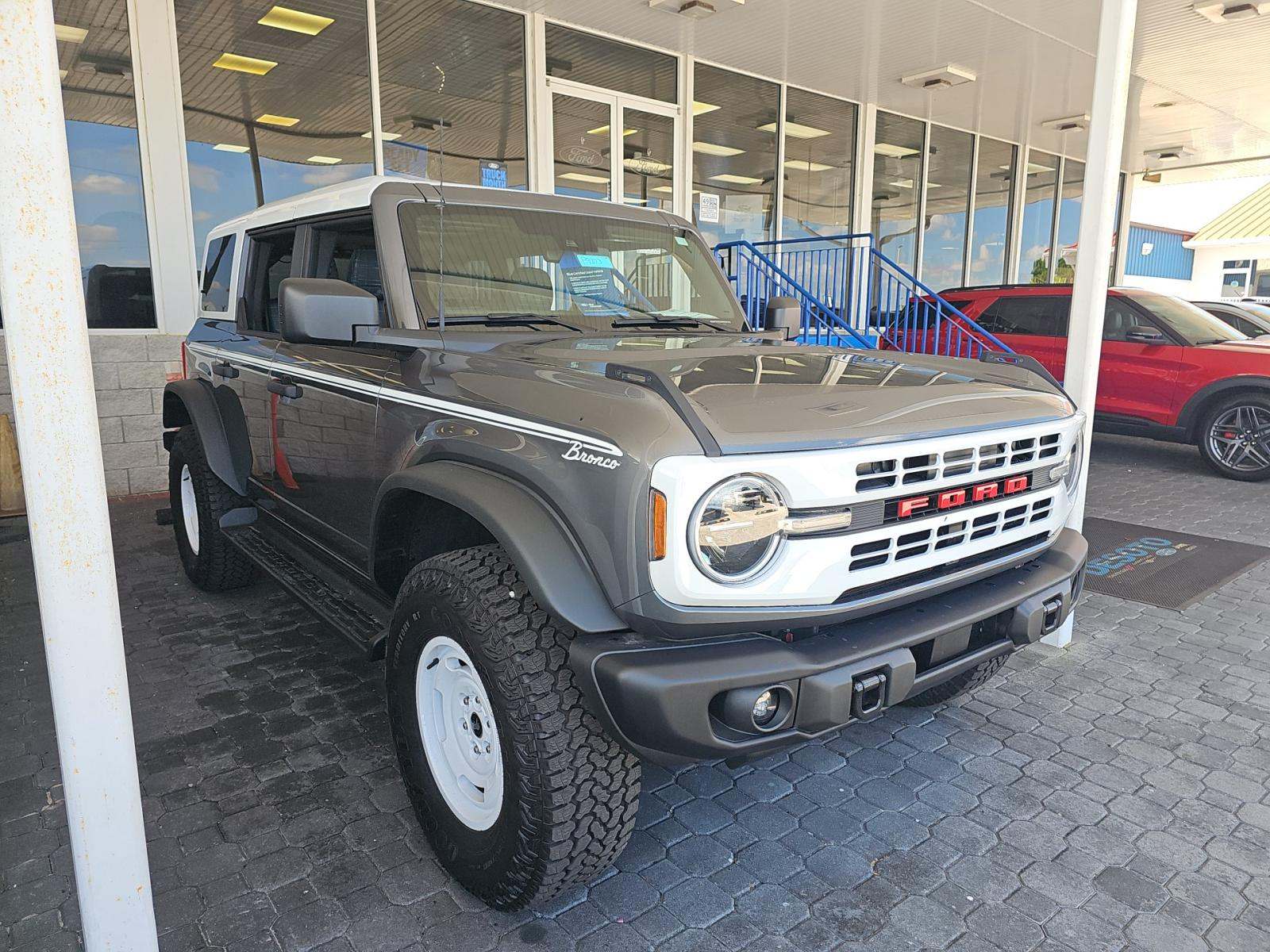 FORD BRONCO - 4