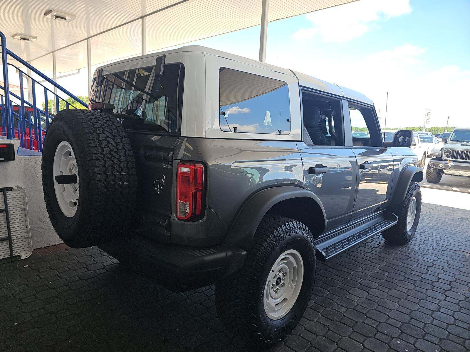 FORD BRONCO - 3