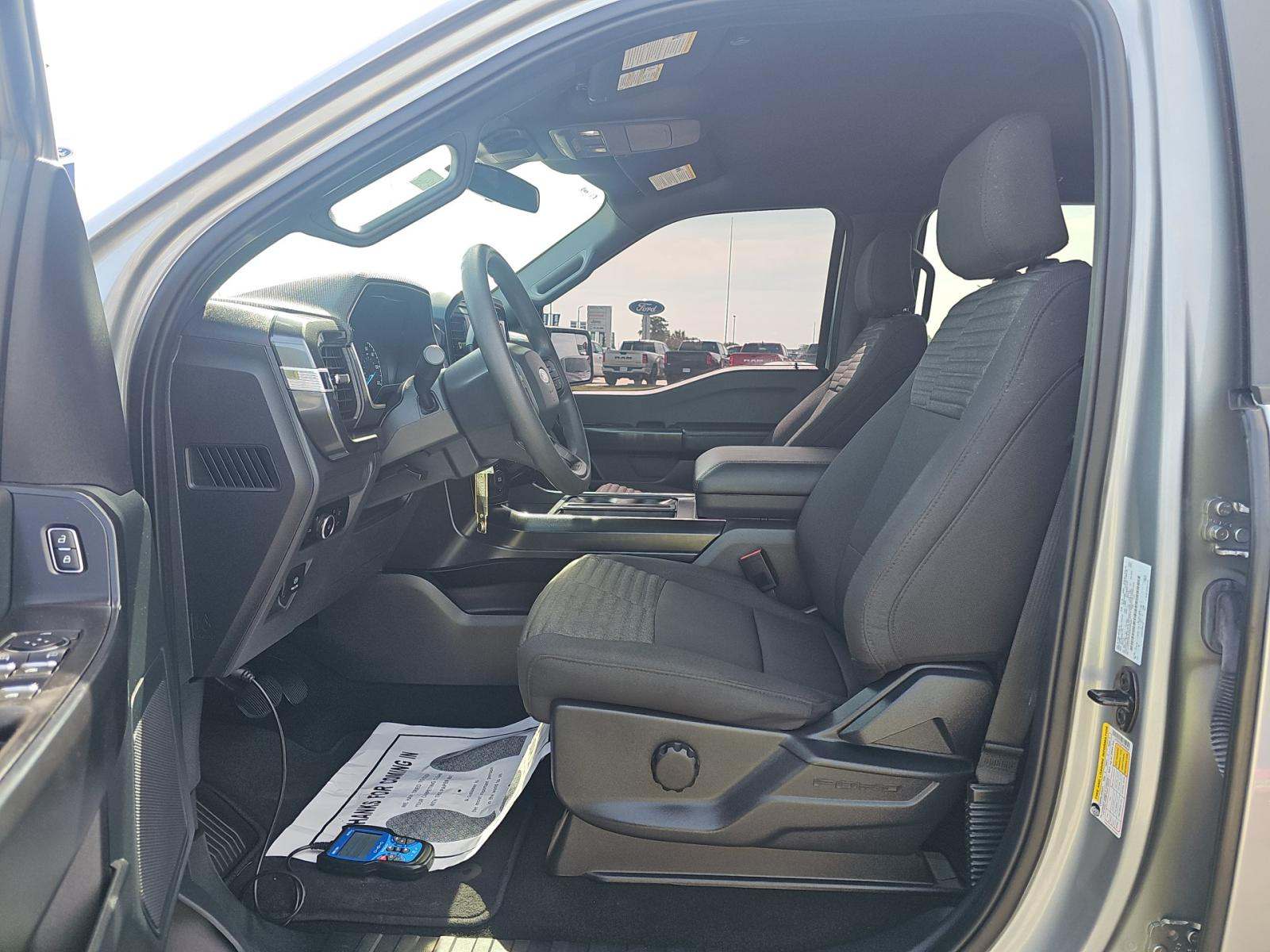 2023 Ford F-150 XL AWD