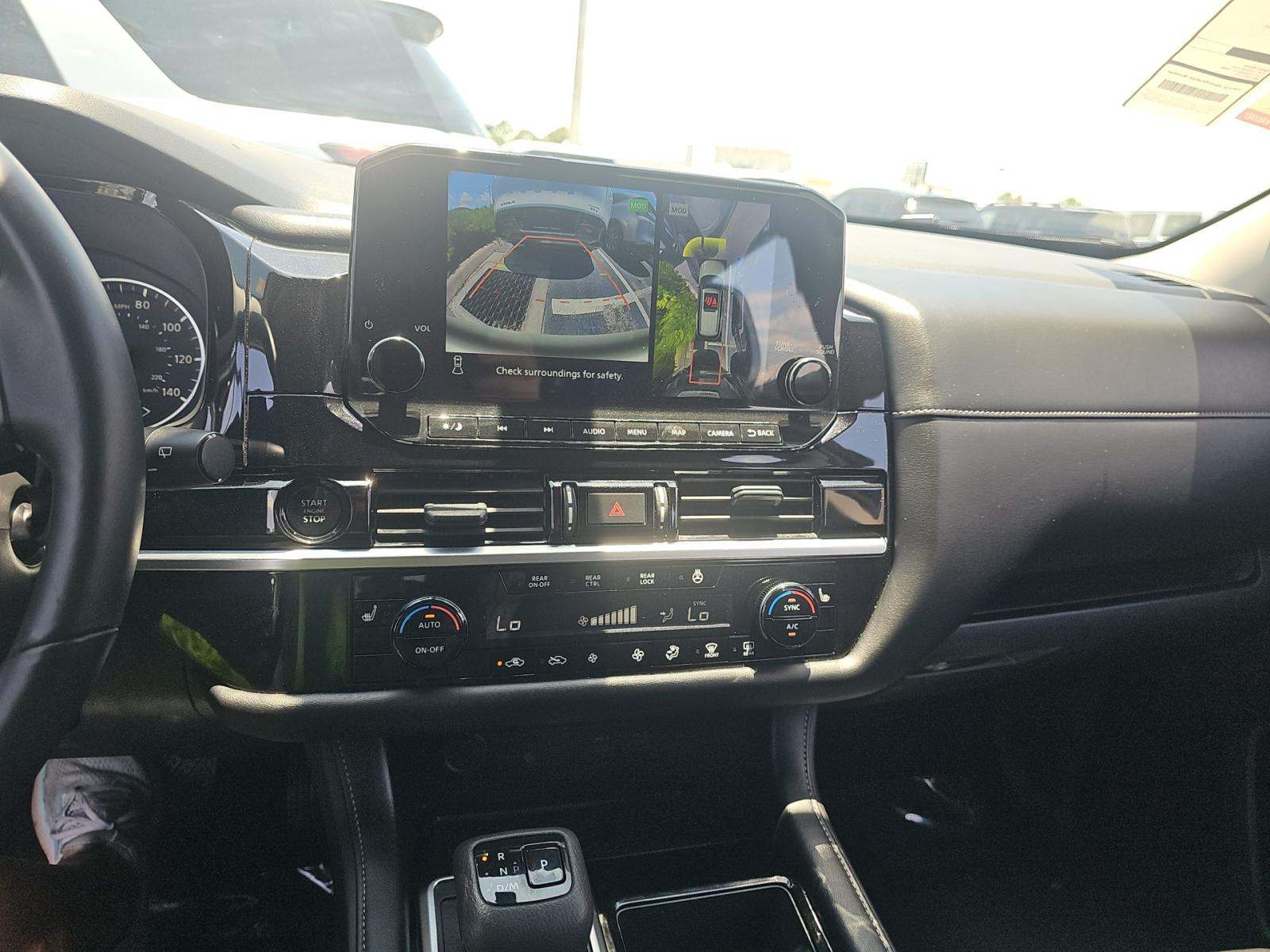 2025 Nissan Pathfinder SL AWD