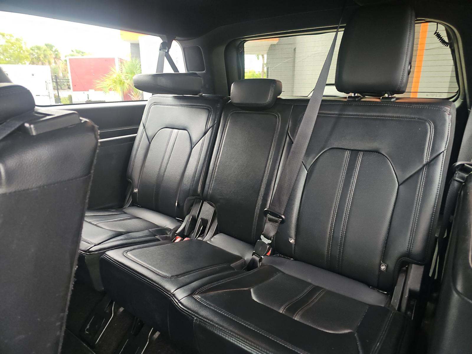 FORD EXPEDITION MAX - 10