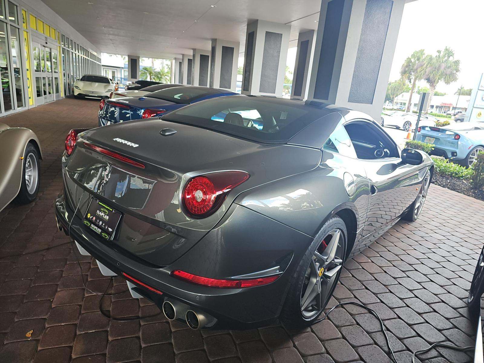 2015 Ferrari California T RWD