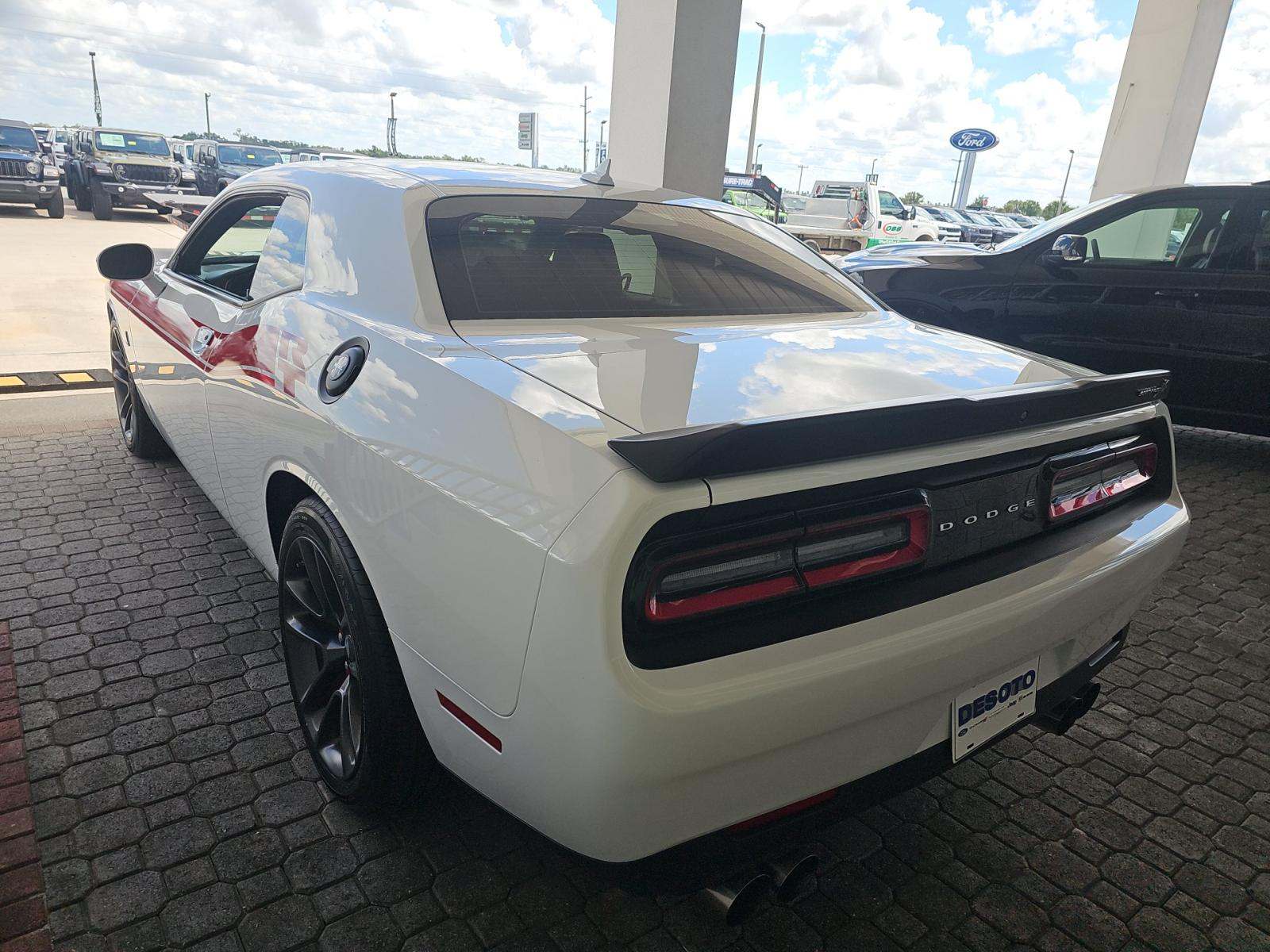 2022 Dodge Challenger R/T Scat Pack RWD