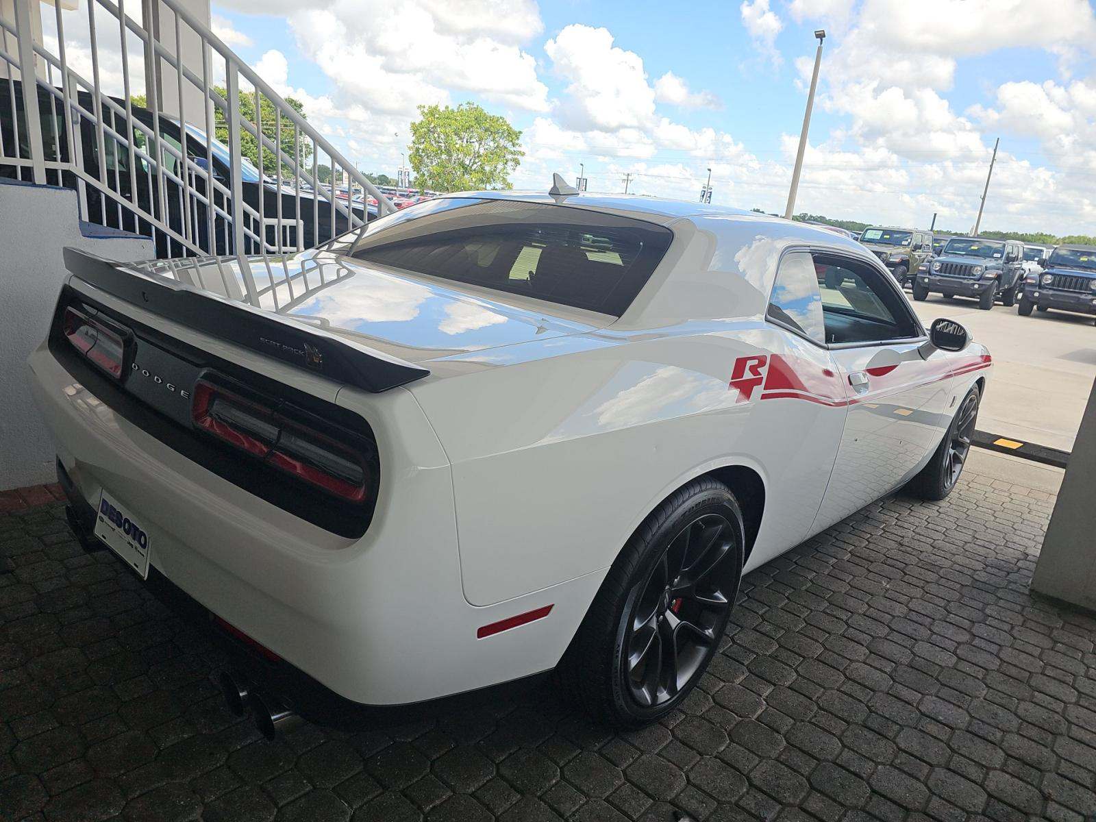 2022 Dodge Challenger R/T Scat Pack RWD