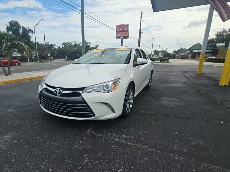 2016 Toyota Camry XLE FWD