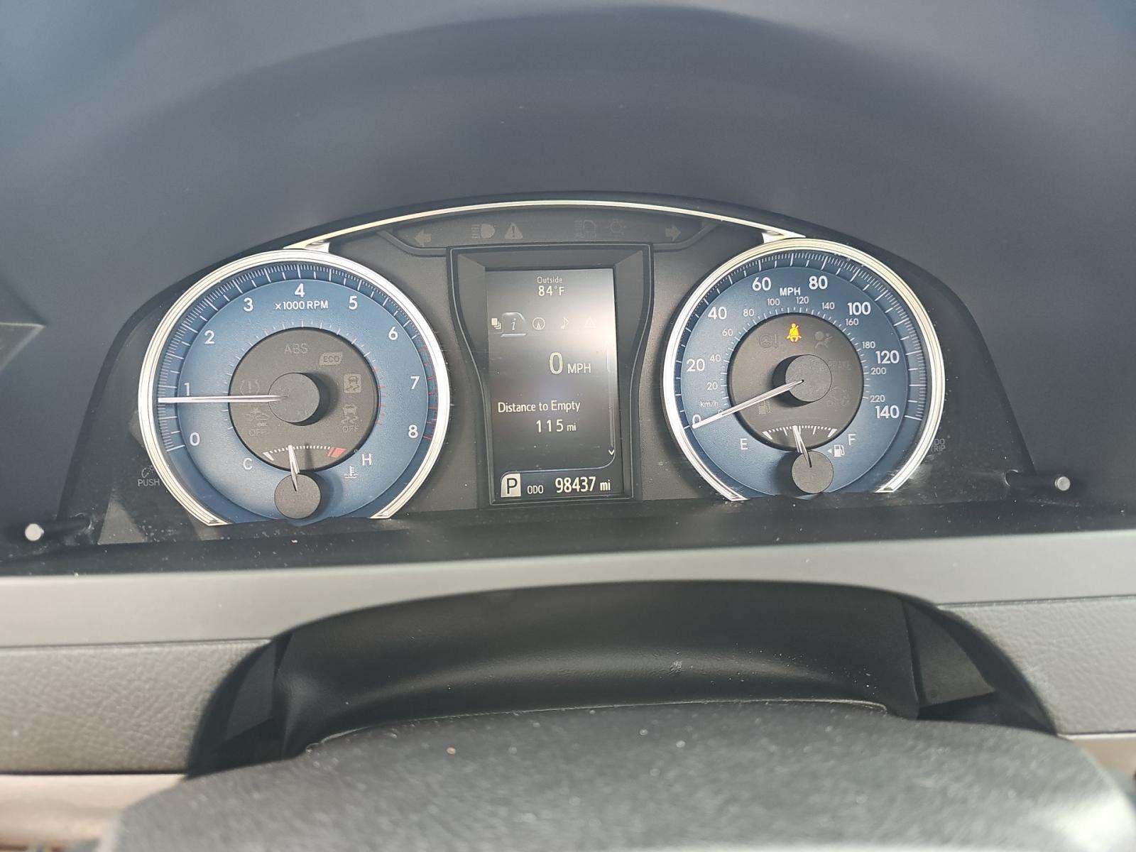 2016 Toyota Camry XLE FWD