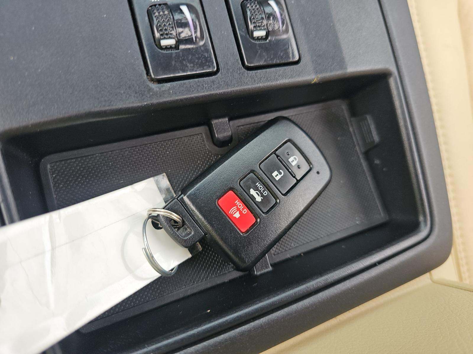 2016 Toyota Camry XLE FWD