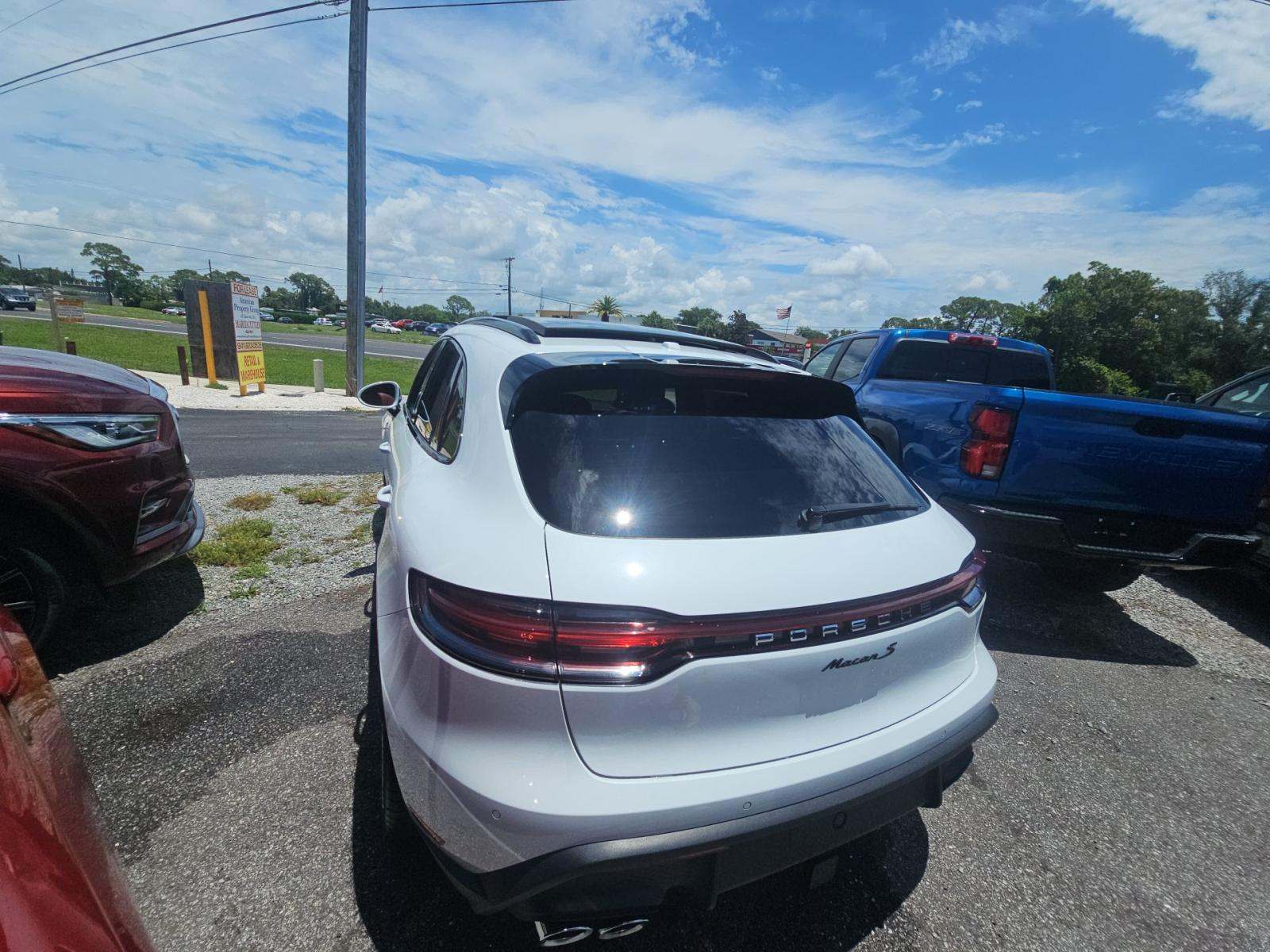 2022 Porsche Macan S AWD
