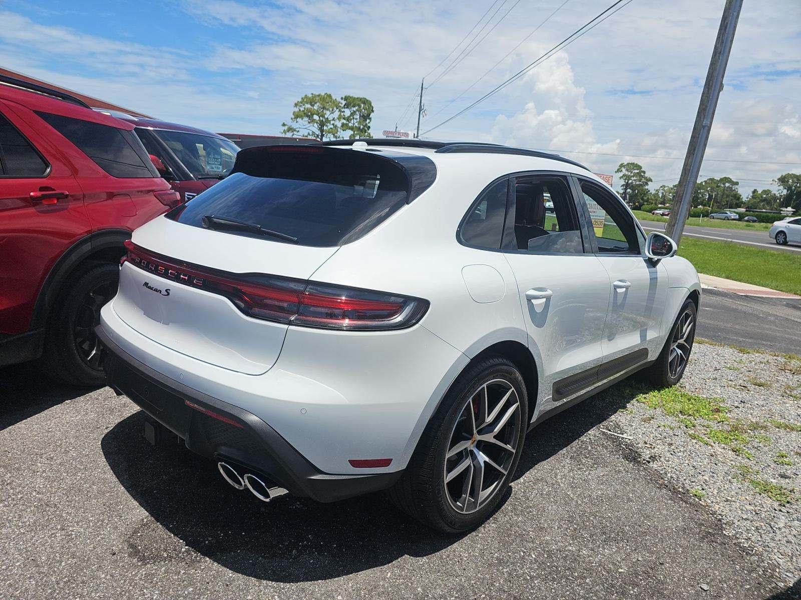 2022 Porsche Macan S AWD