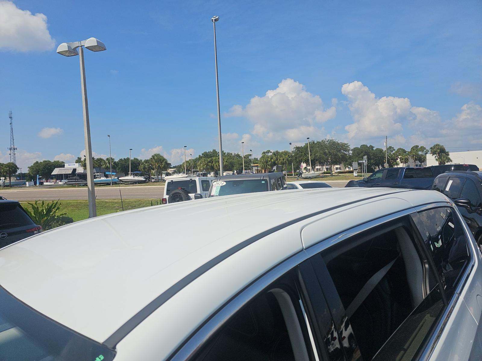2023 Chrysler Pacifica Touring L FWD