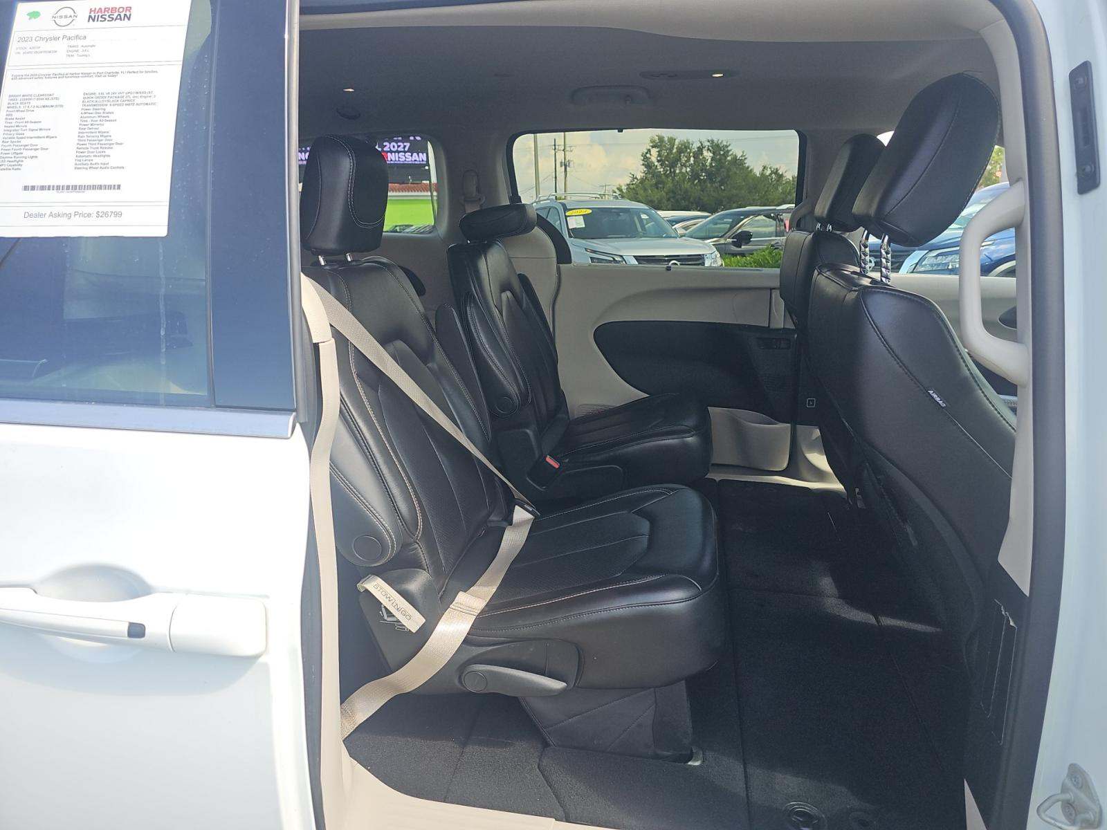 2023 Chrysler Pacifica Touring L FWD