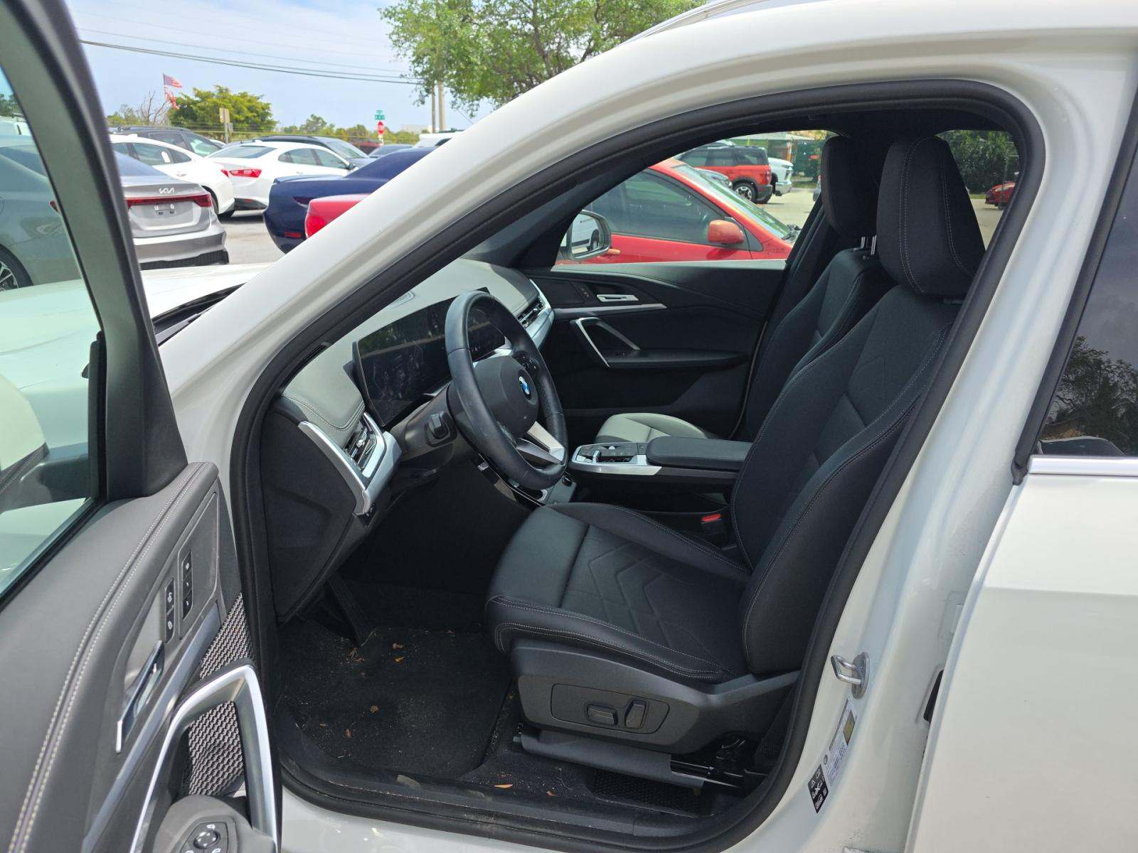 2025 BMW X1 xDrive28i AWD