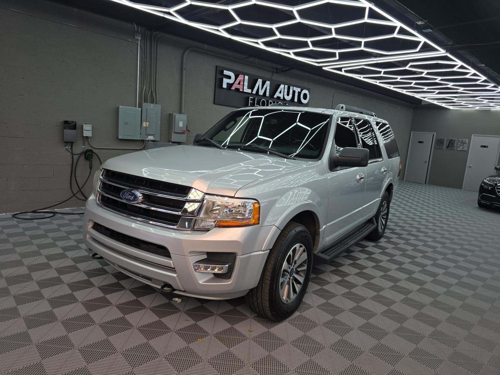 FORD EXPEDITION - 1