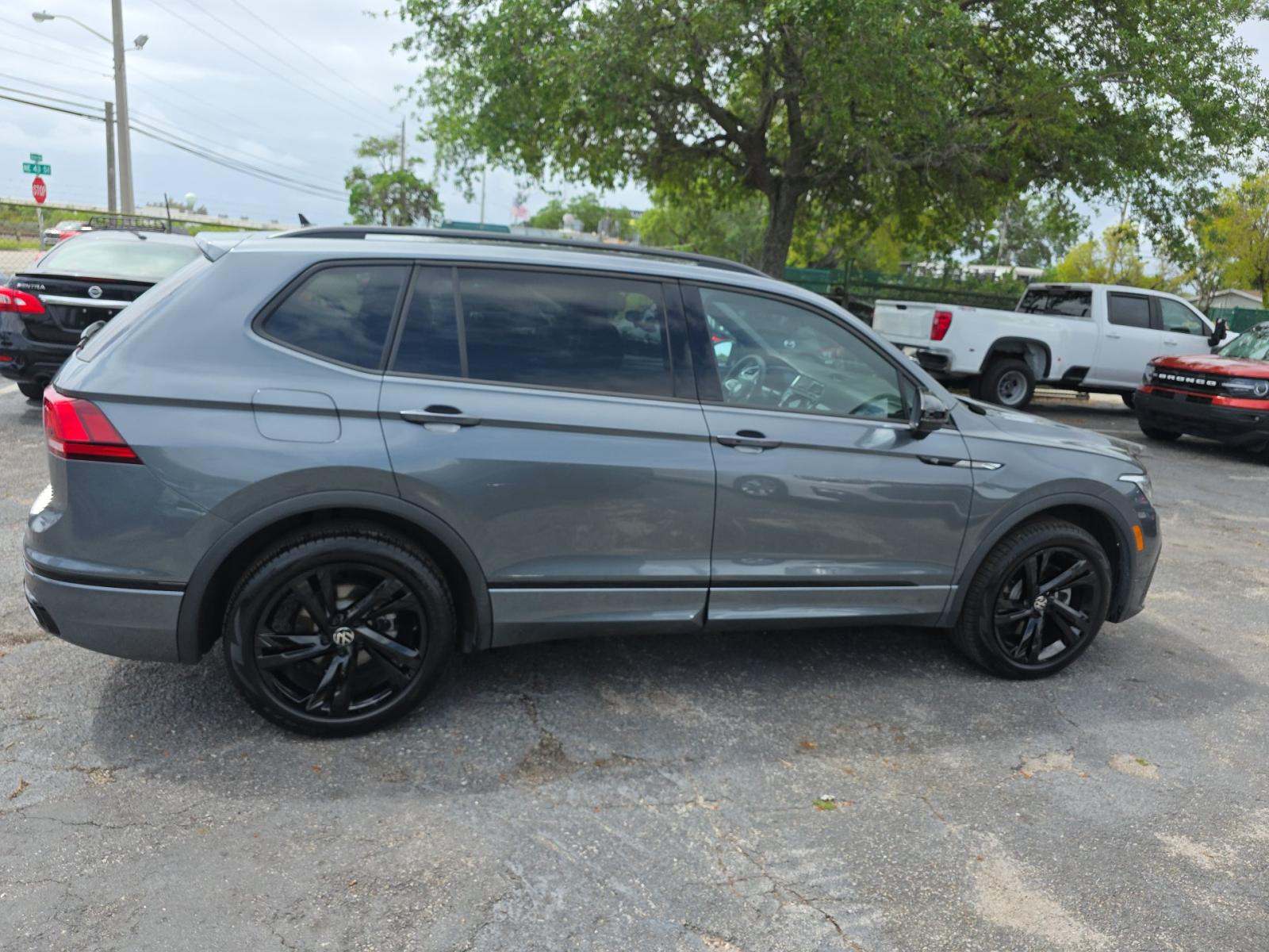 2023 Volkswagen Tiguan 2.0T SE R-Line Black FWD