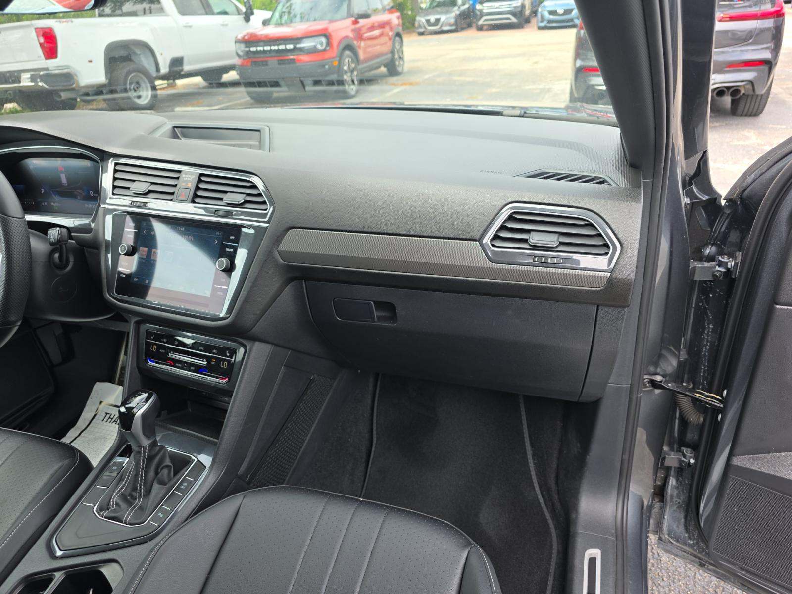 2023 Volkswagen Tiguan 2.0T SE R-Line Black FWD
