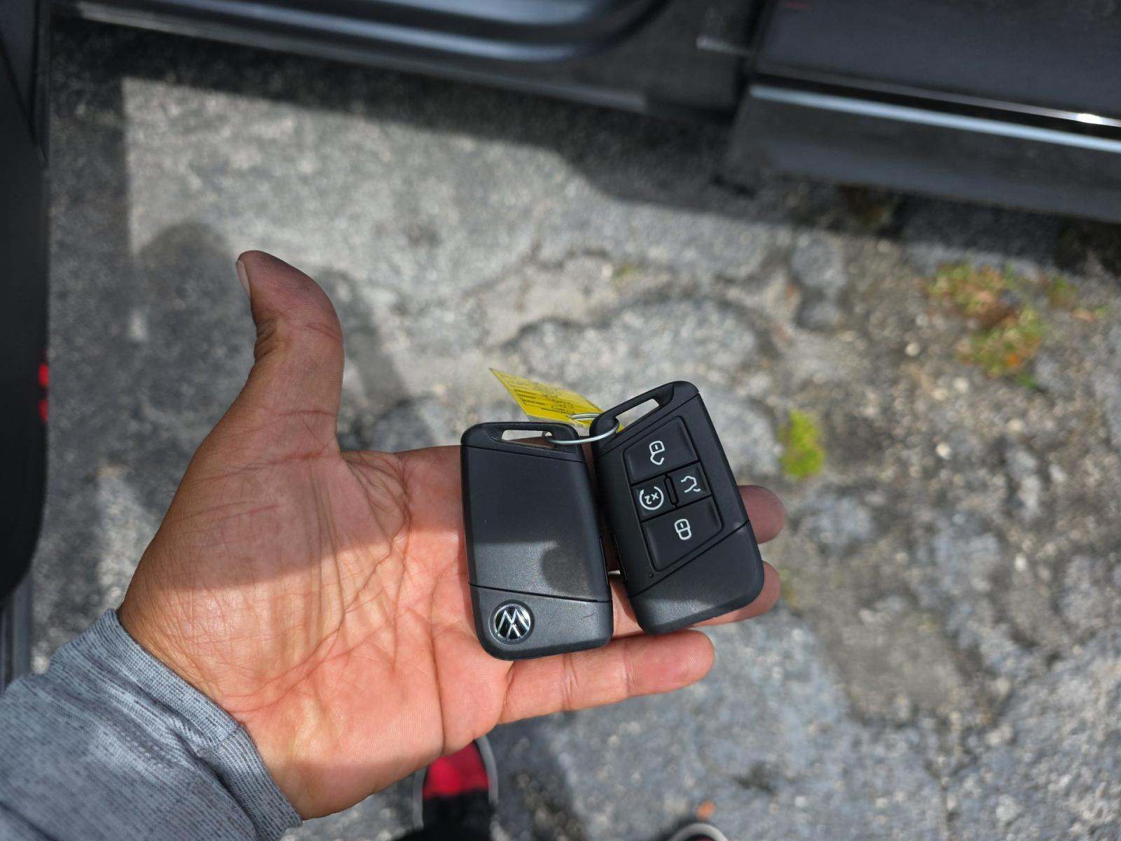 2023 Volkswagen Tiguan 2.0T SE R-Line Black FWD