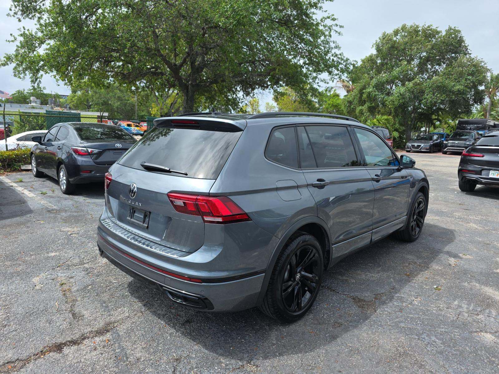 2023 Volkswagen Tiguan 2.0T SE R-Line Black FWD