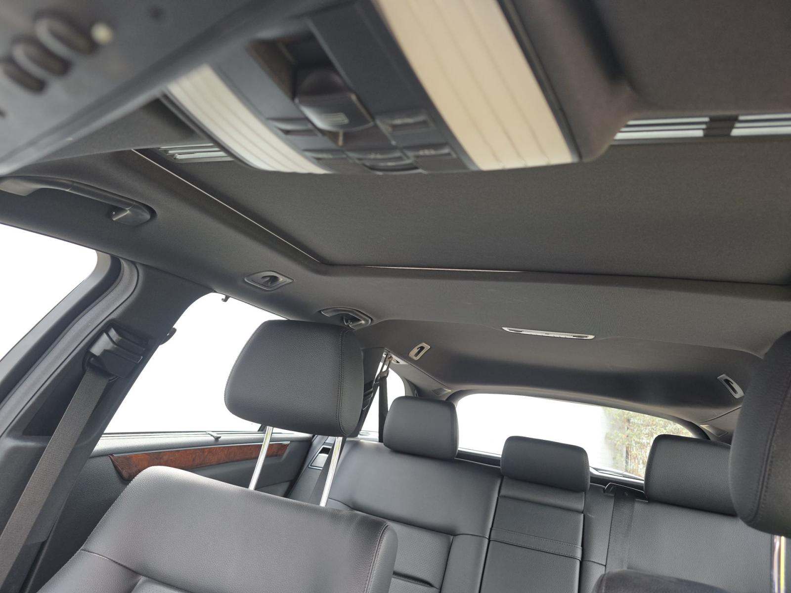 MERCEDES-BENZ E-CLASS - 10